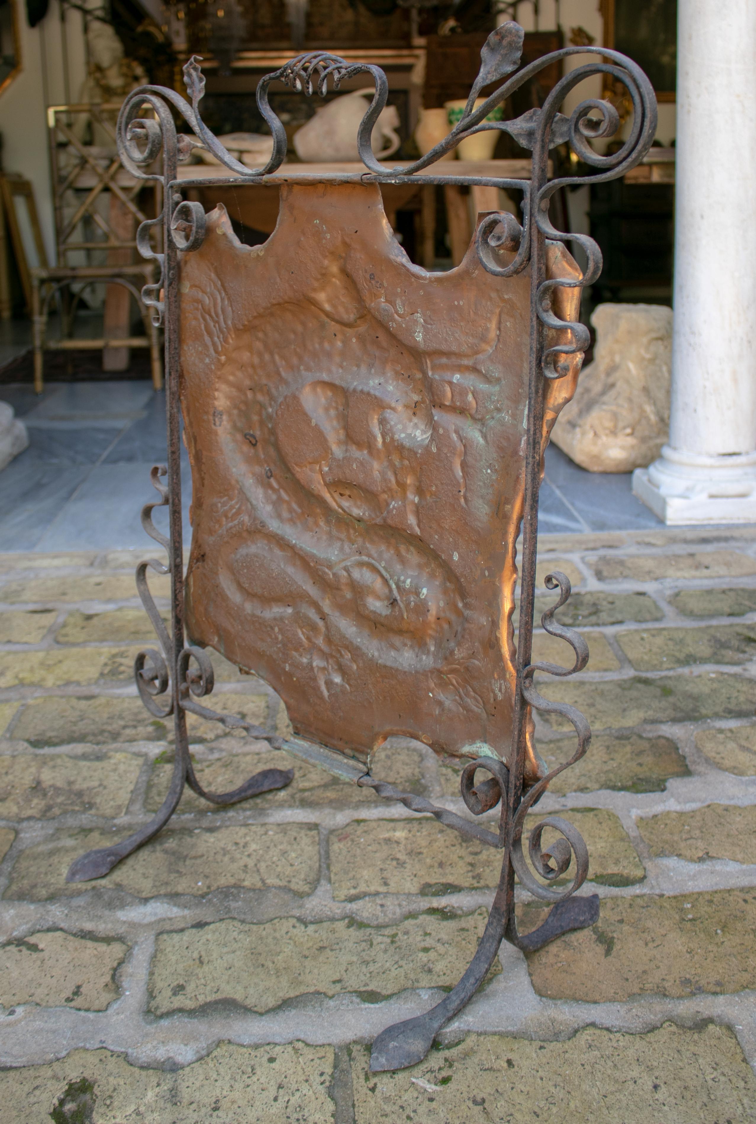 20th Century 1980s French Iron Fireplace Screen Decorated with Salamanders