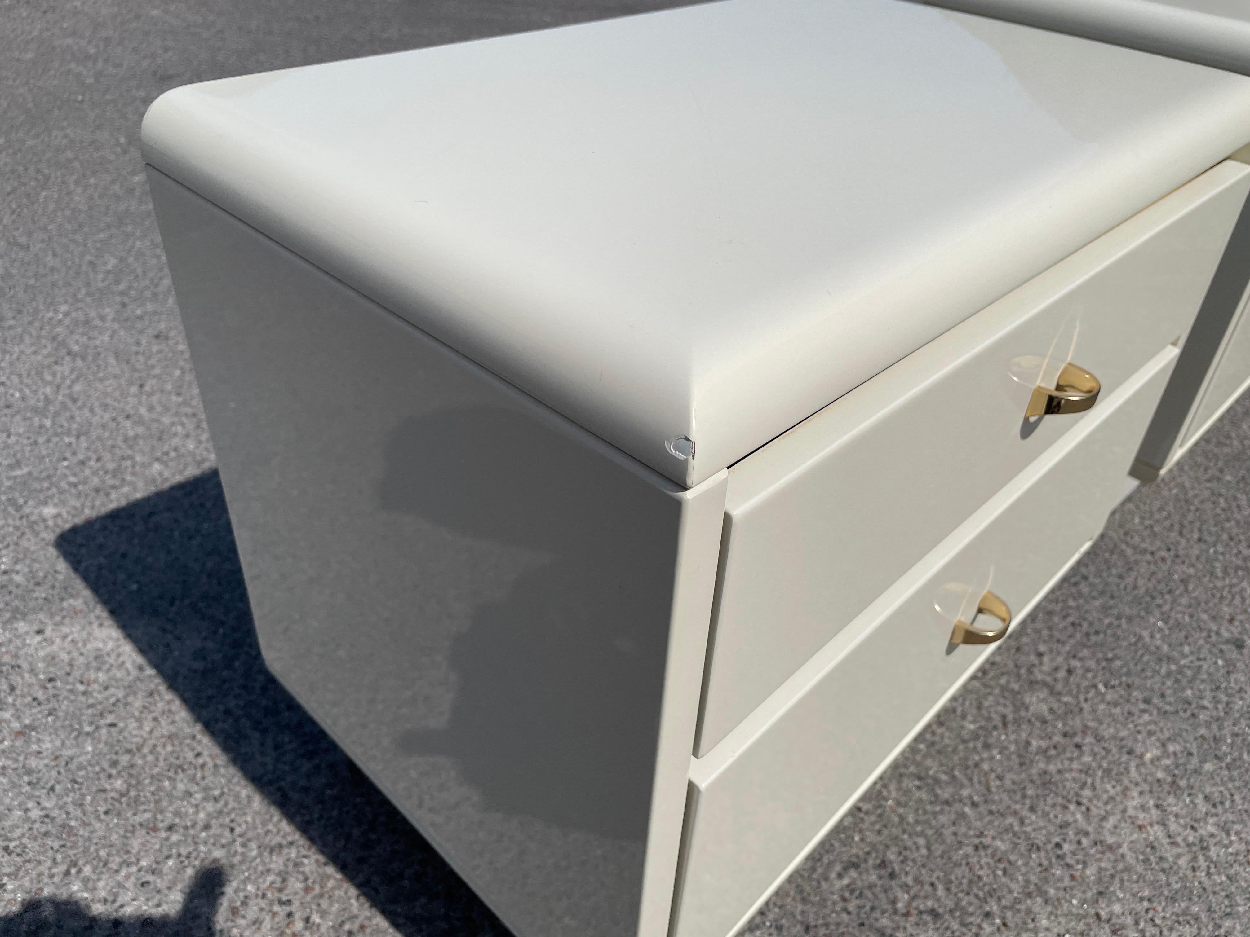 Post-Modern 1980´s Italian postmodern nightstands lacquer cream and brass For Sale