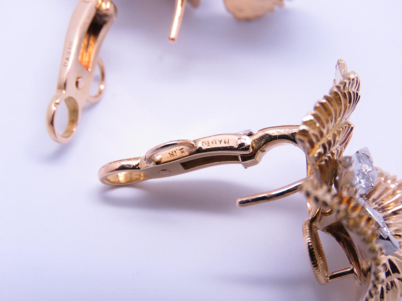 1980er Mauboussin Diamant-Platin-Gold-Ohrringe mit Clip für Damen oder Herren im Angebot