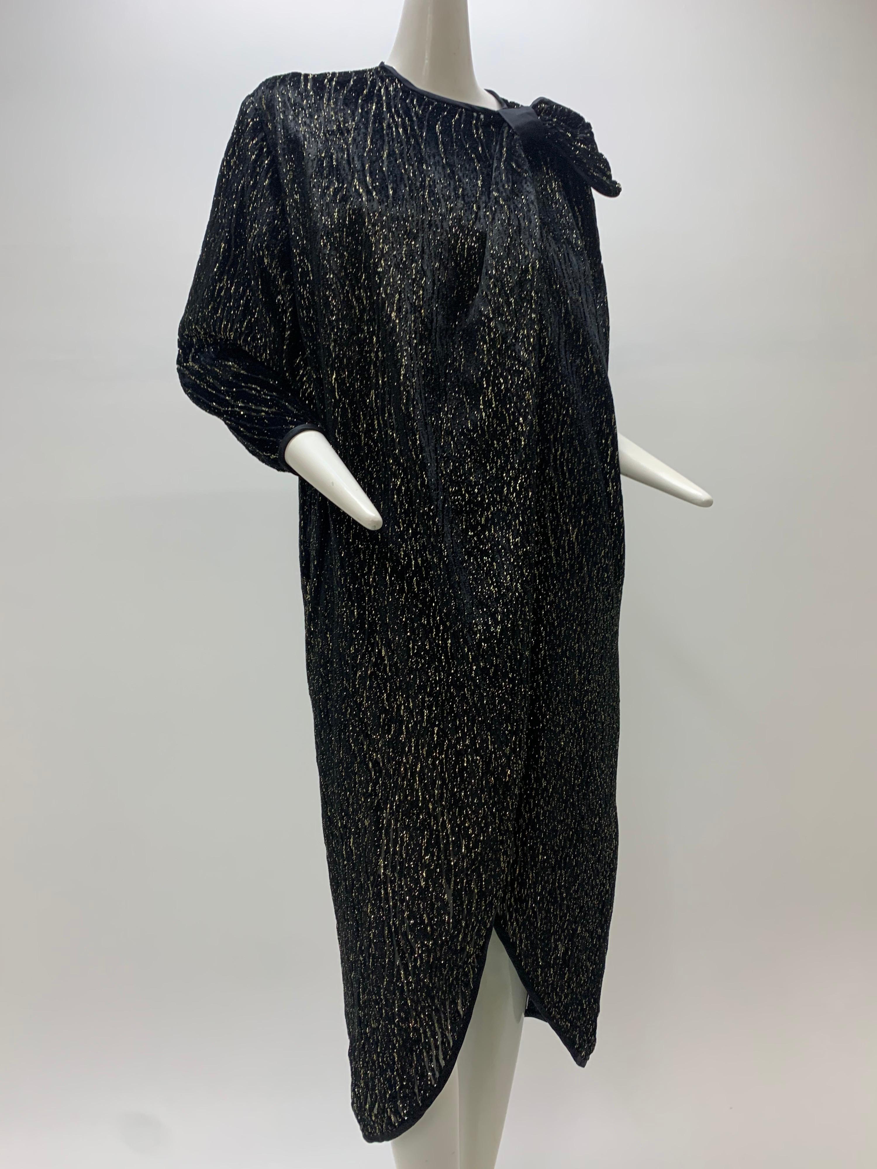 1980 Schiaparelli Black & Gold Woodgrain Velvet Side Tie Opera Coat or Dress For Sale 7