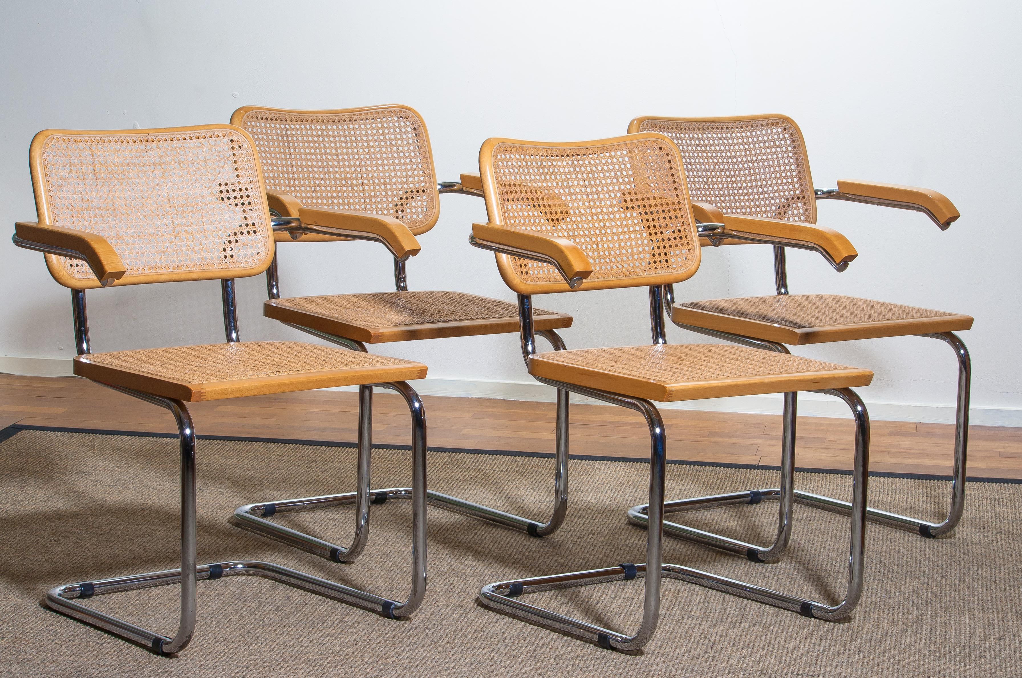 Beautiful set of four dining chairs model Cesca B64. Chromed tubular steel frames and beech wood with Viennese natural grid. All four in good condition.
Two-seat are replaced in a later period.