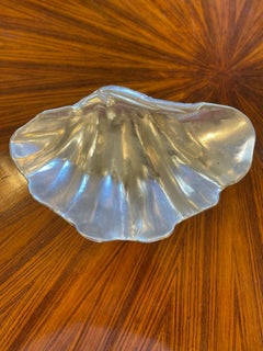 1980 Silberne Muschelschale in Form eines Auffangbehälters