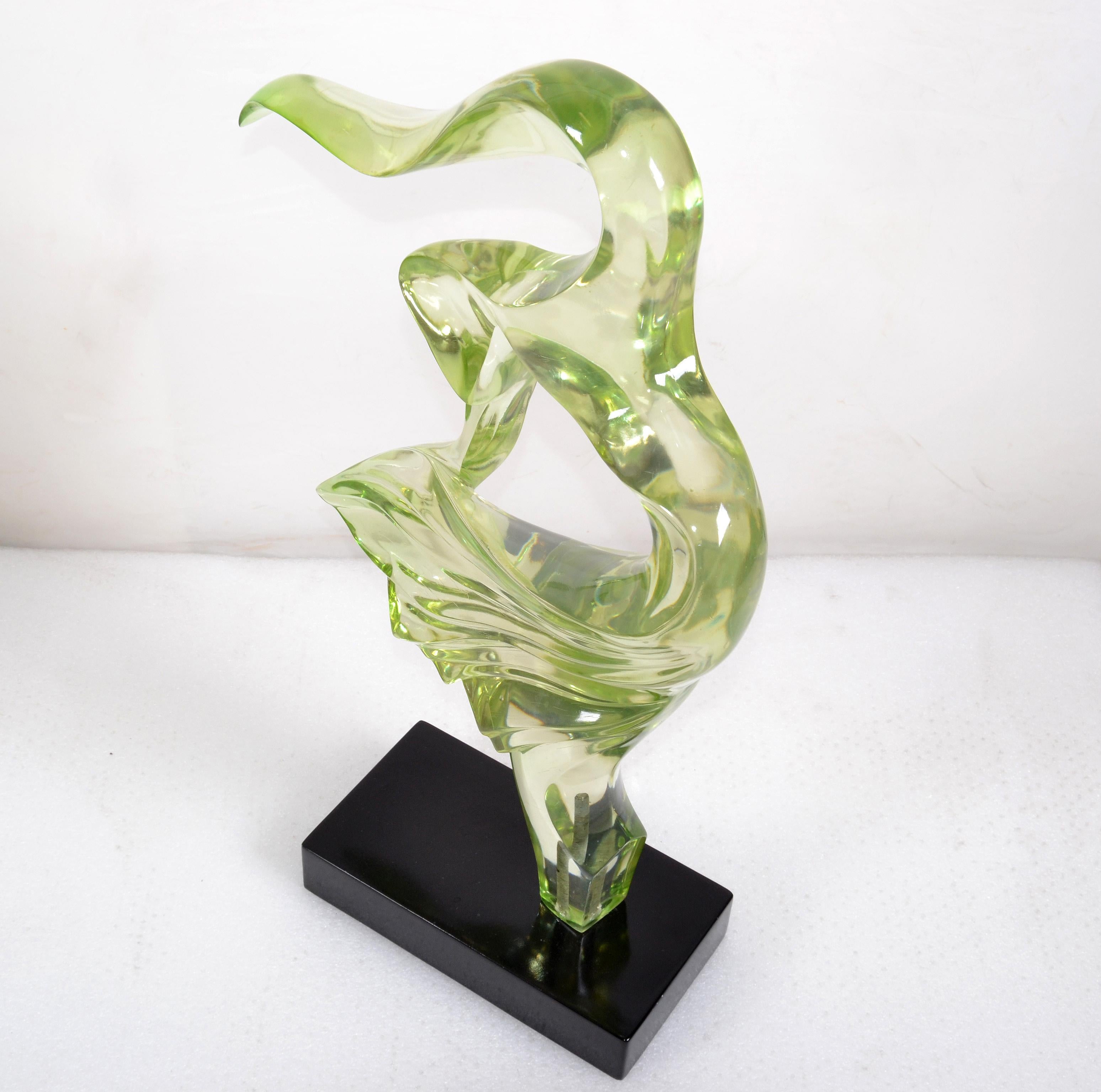 American 1980 Tall Neon Green Mid-Century Modern Abstract Lucite Sculpture on Black Base For Sale