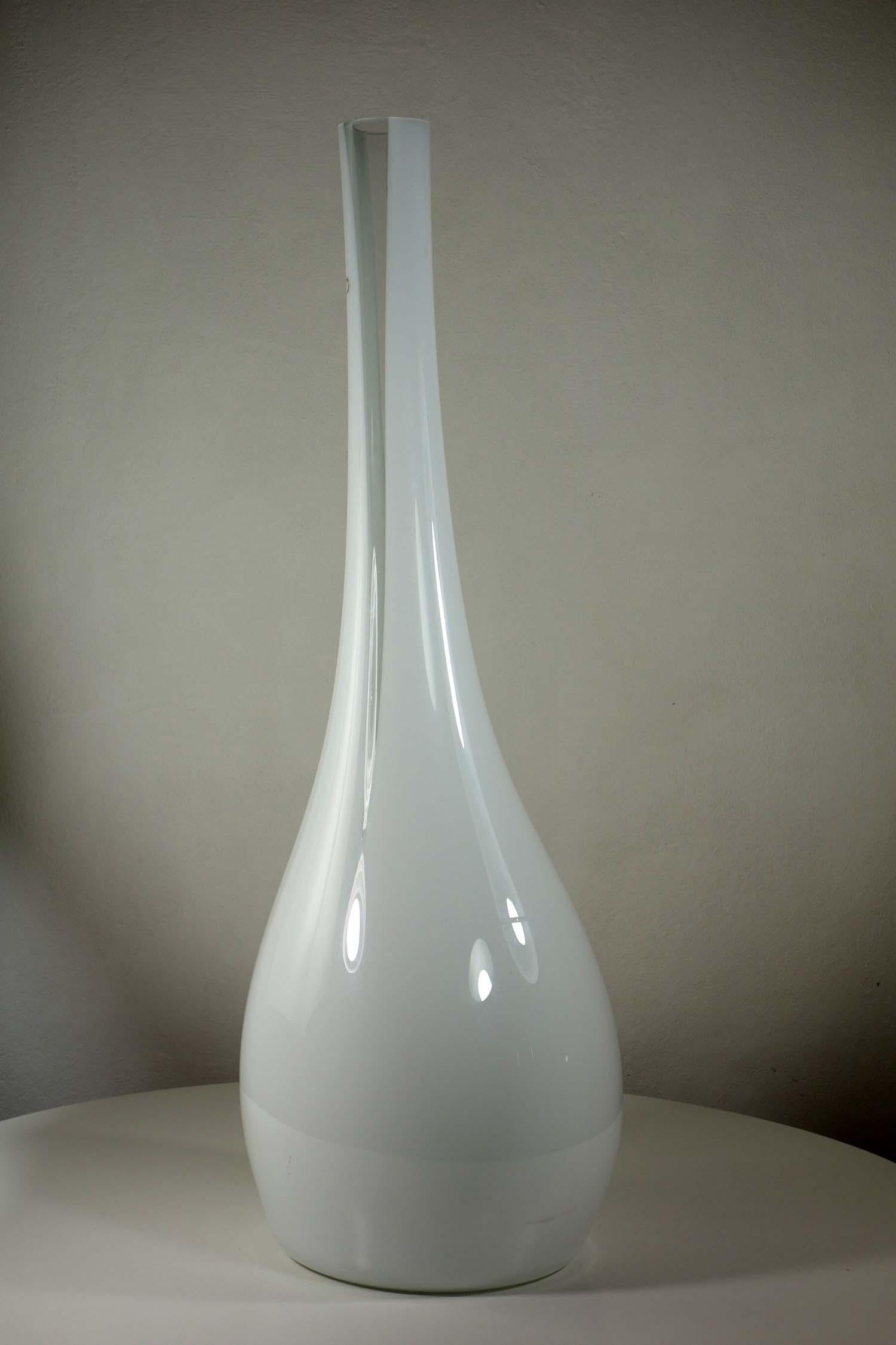 Mid-Century Modern Grand vase blanc italien en verre de Murano de V. Nason & C, 1980 en vente
