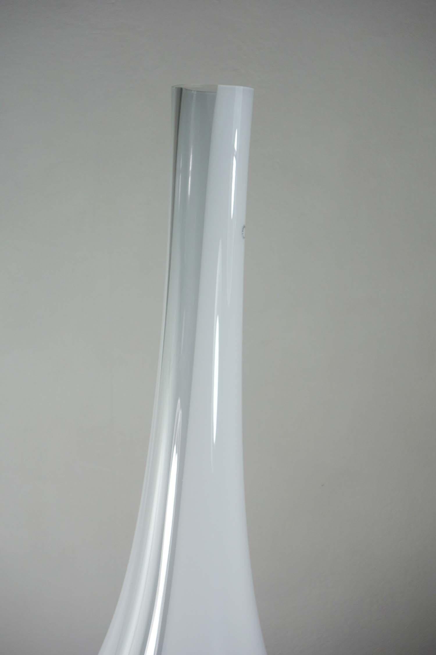Grand vase blanc italien en verre de Murano de V. Nason & C, 1980 en vente 3