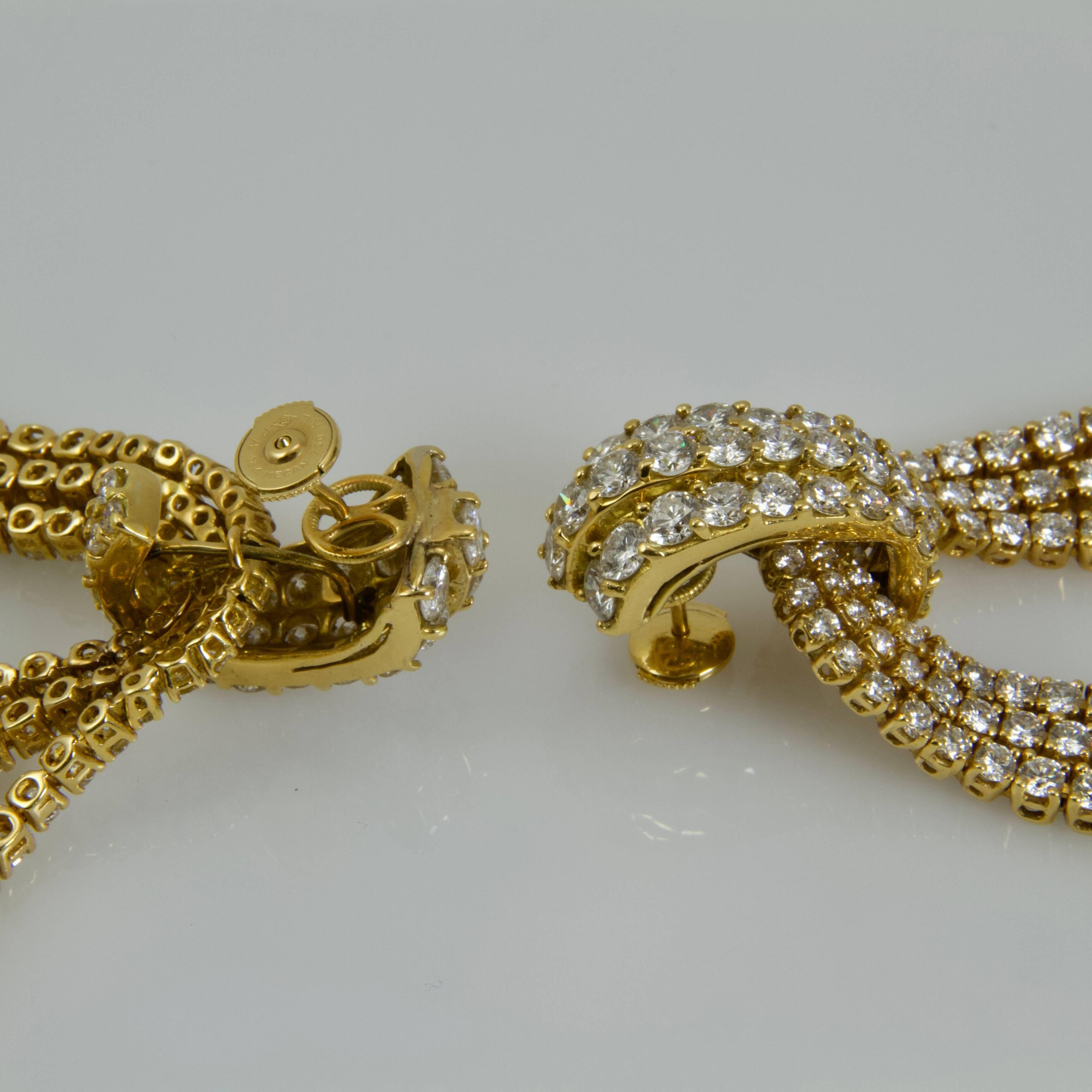 1980 Yellow Gold Diamonds Cascade Pendent Earrings For Sale 6