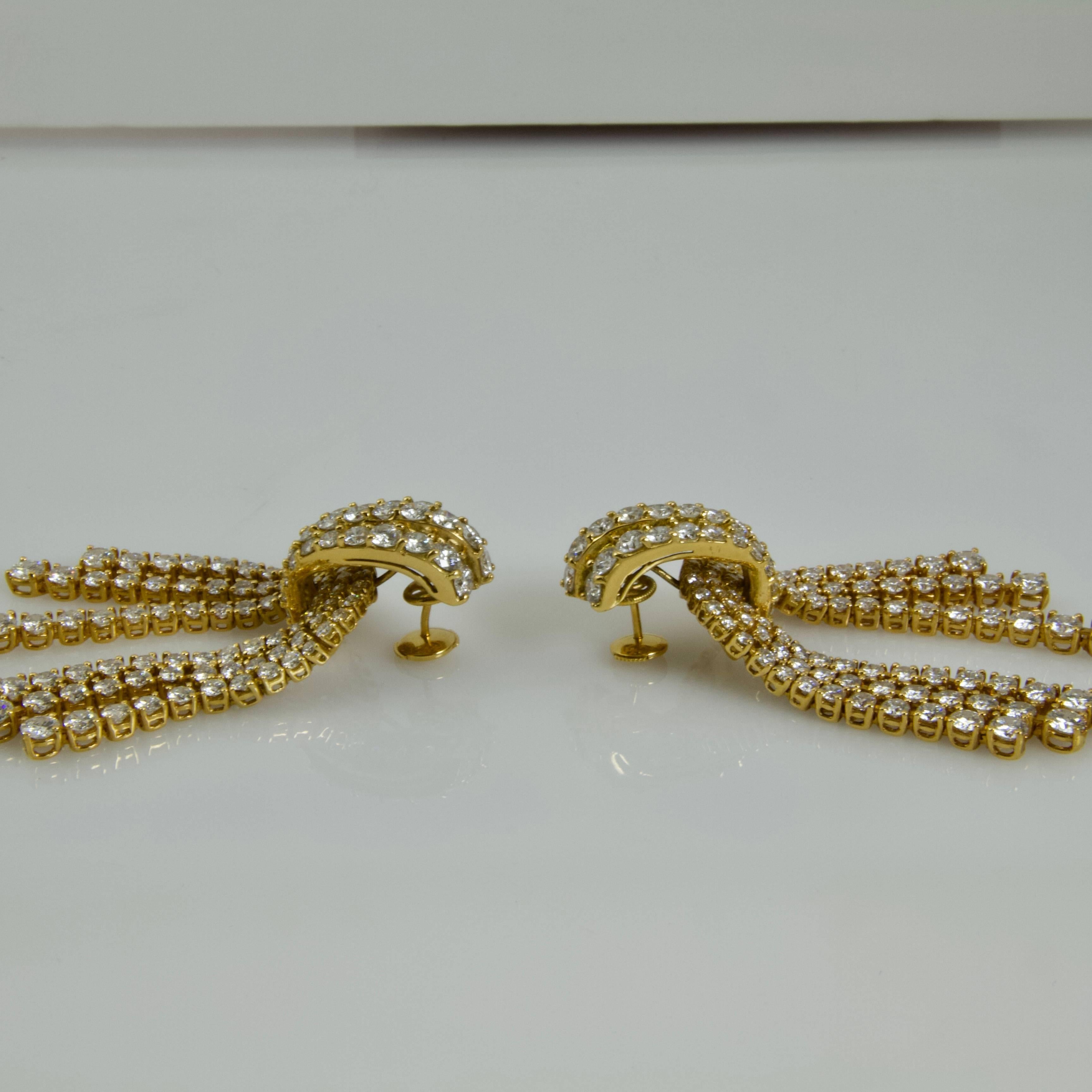 1980 Yellow Gold Diamonds Cascade Pendent Earrings For Sale 9
