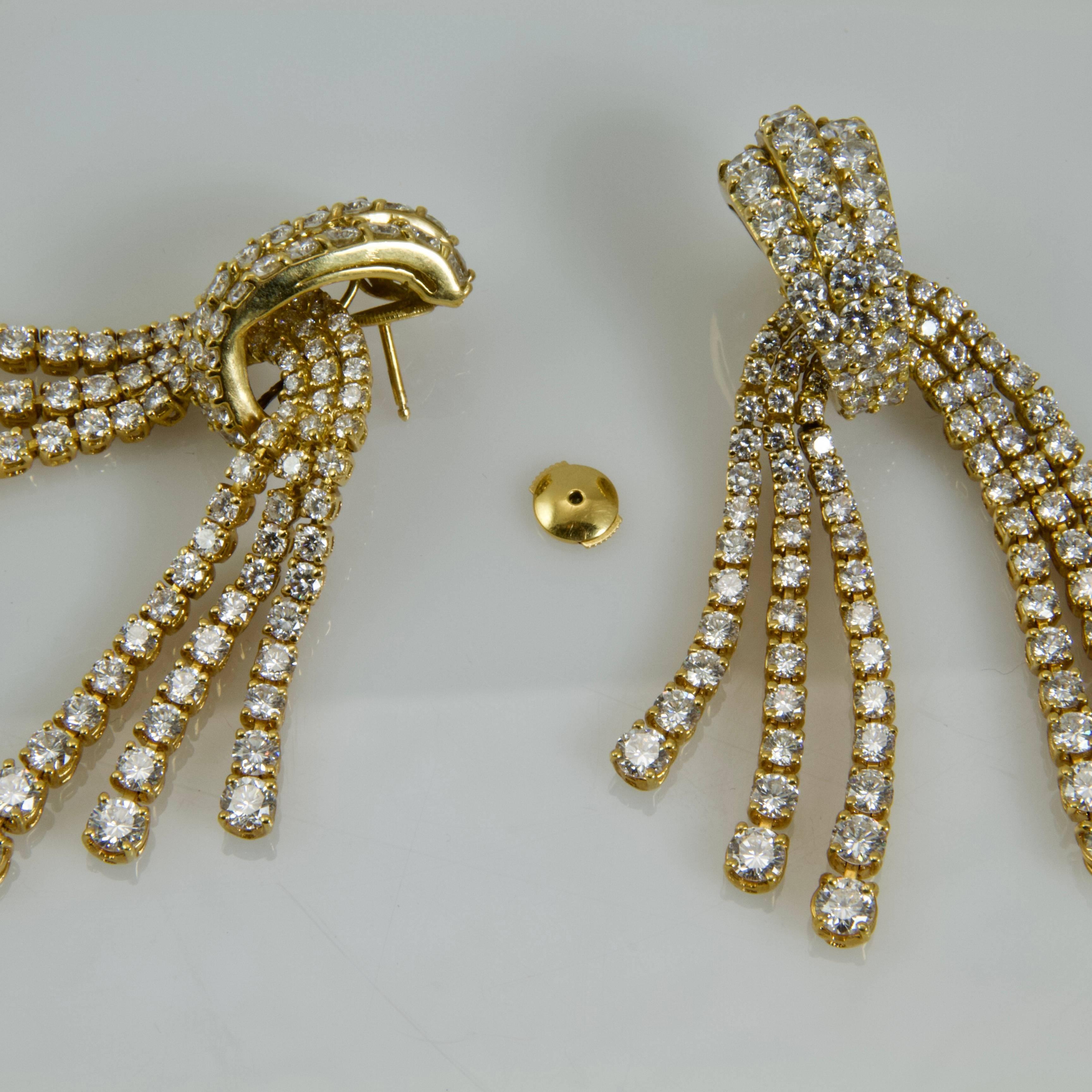 Modern 1980 Yellow Gold Diamonds Cascade Pendent Earrings For Sale