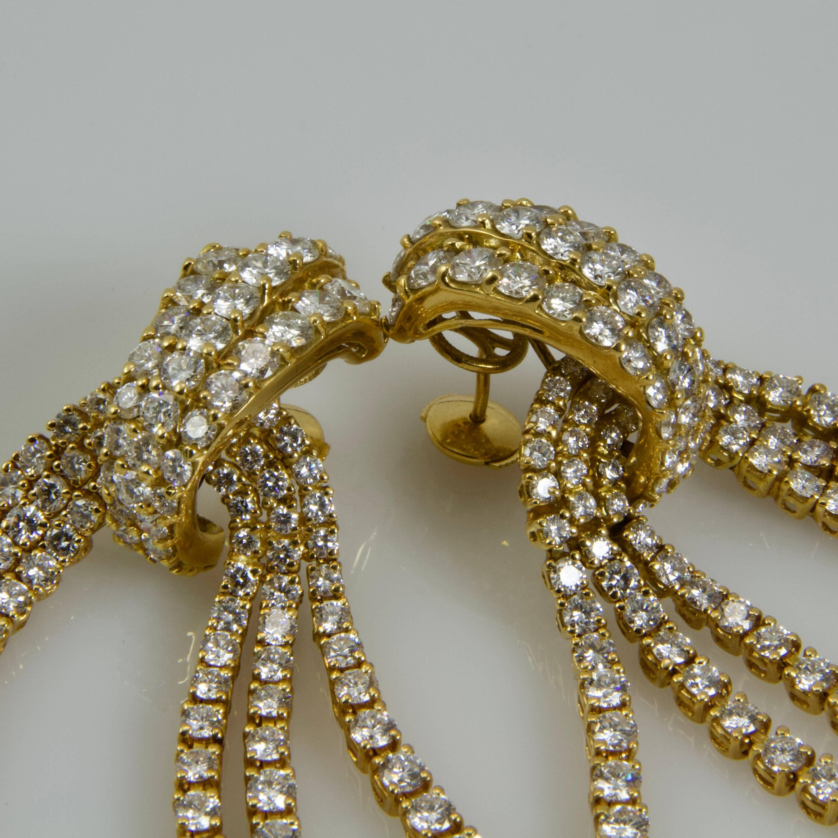 1980 Yellow Gold Diamonds Cascade Pendent Earrings For Sale 3