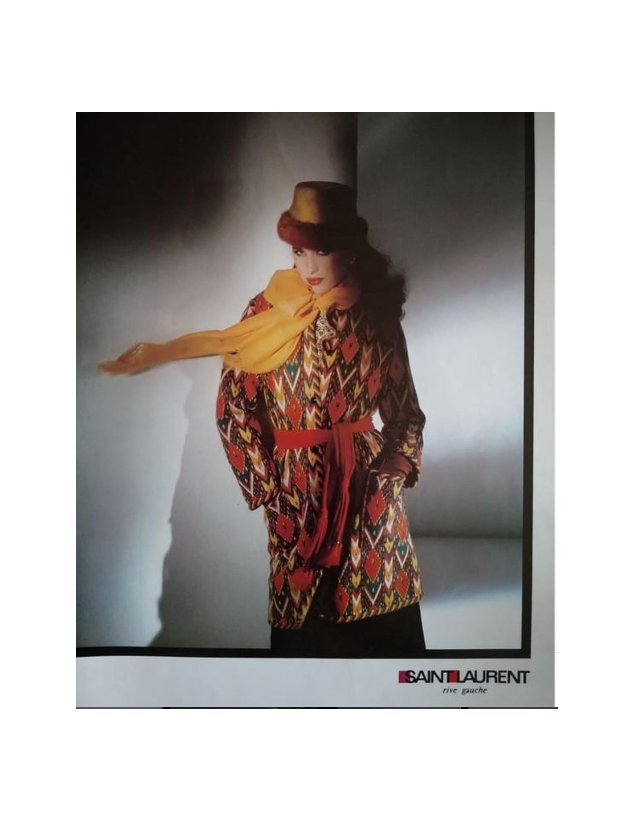 1980 Yves Saint Laurent, maglione luminoso Ikat RUNWAY, cappotto in vendita 10