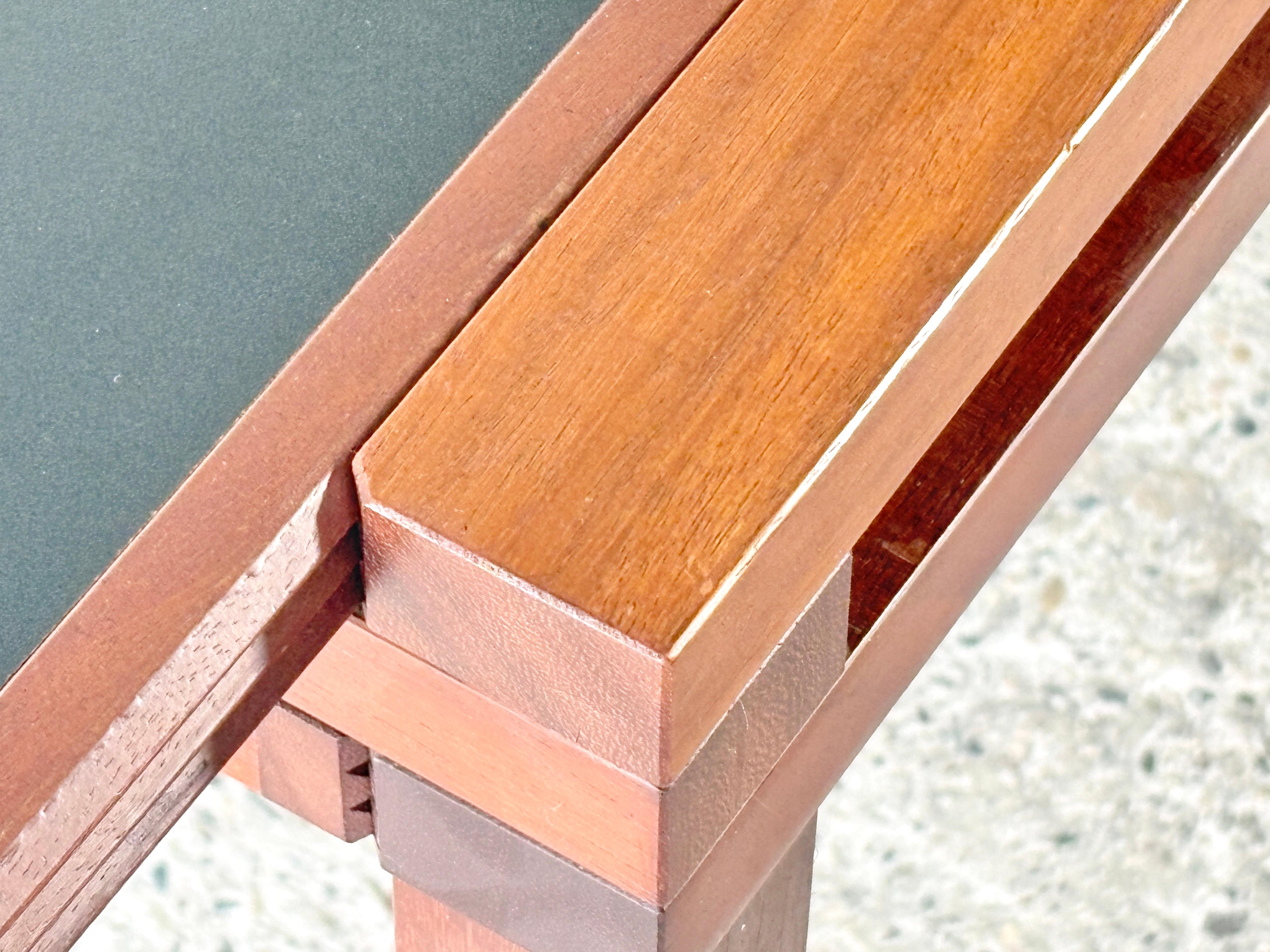 1980ies Modular dining table or desk Designed by Bernard Vuarnesson for Bellato For Sale 7