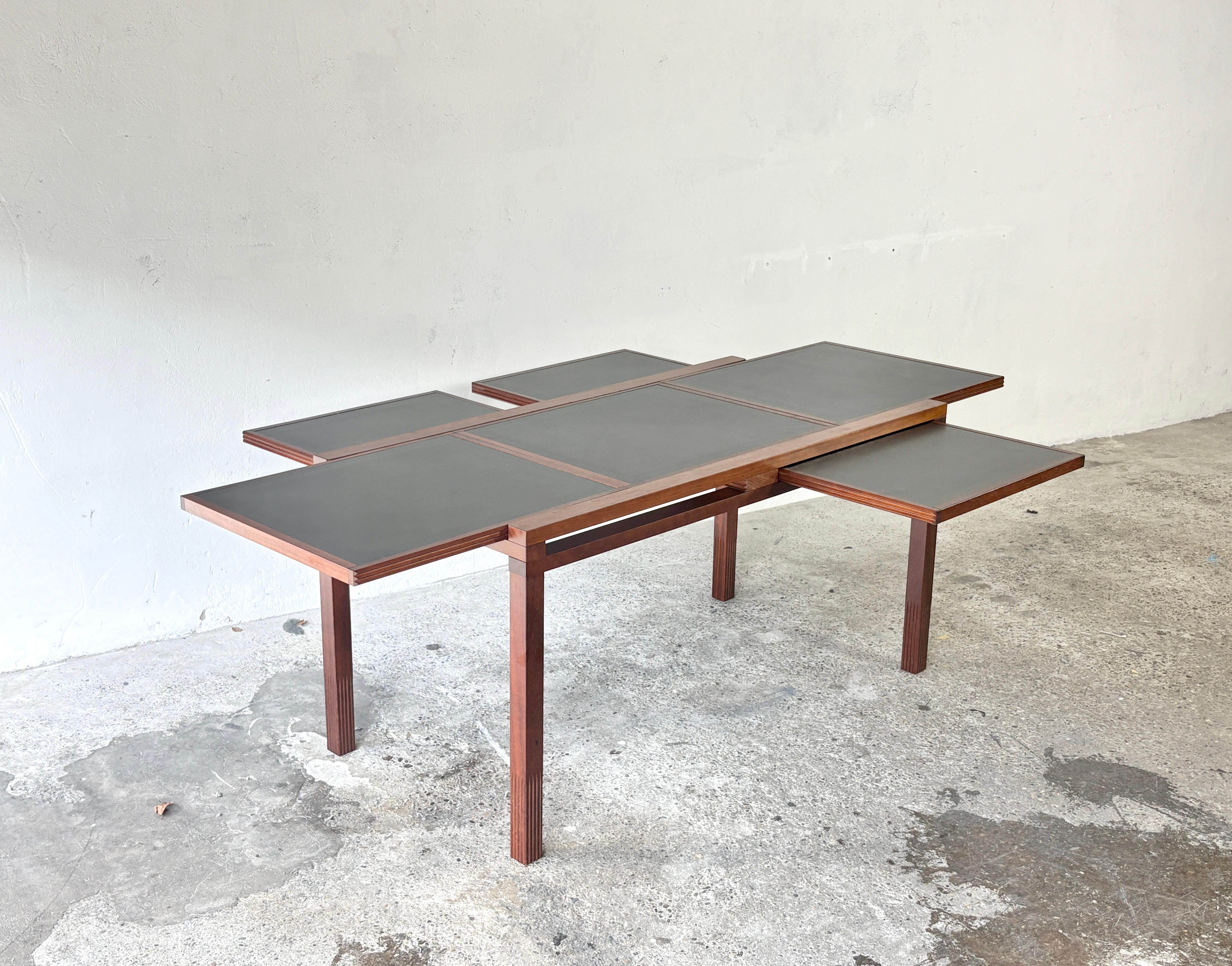 1980ies Modular dining table or desk Designed by Bernard Vuarnesson for Bellato For Sale 9