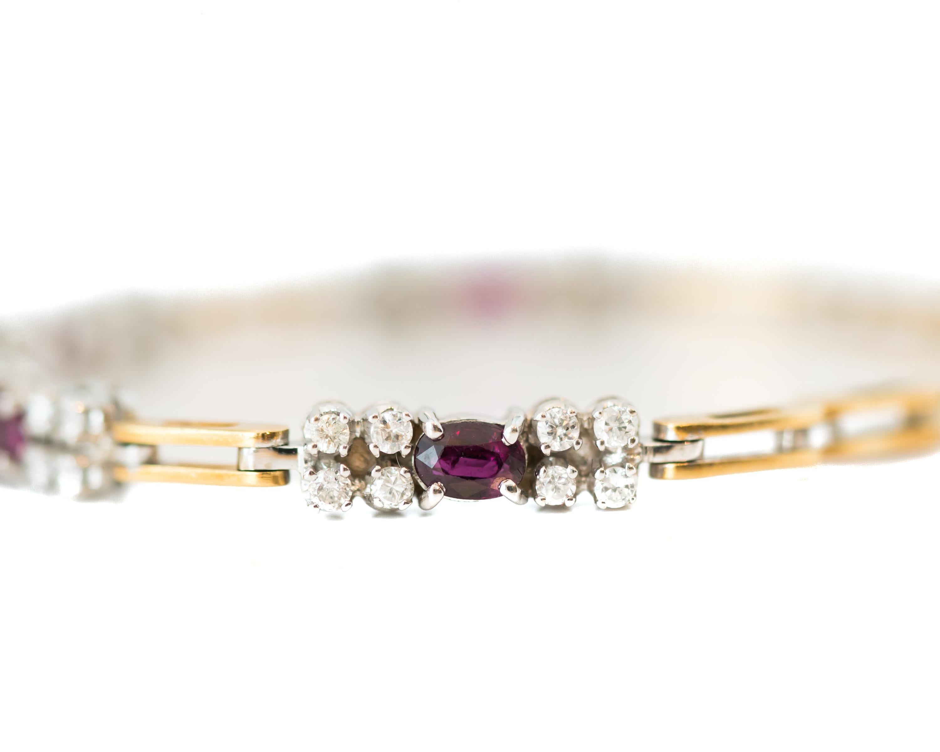 Contemporary 1980s 0.75 Carat Diamond and 1 Carat Ruby Link Bracelet in 18 Karat Gold For Sale