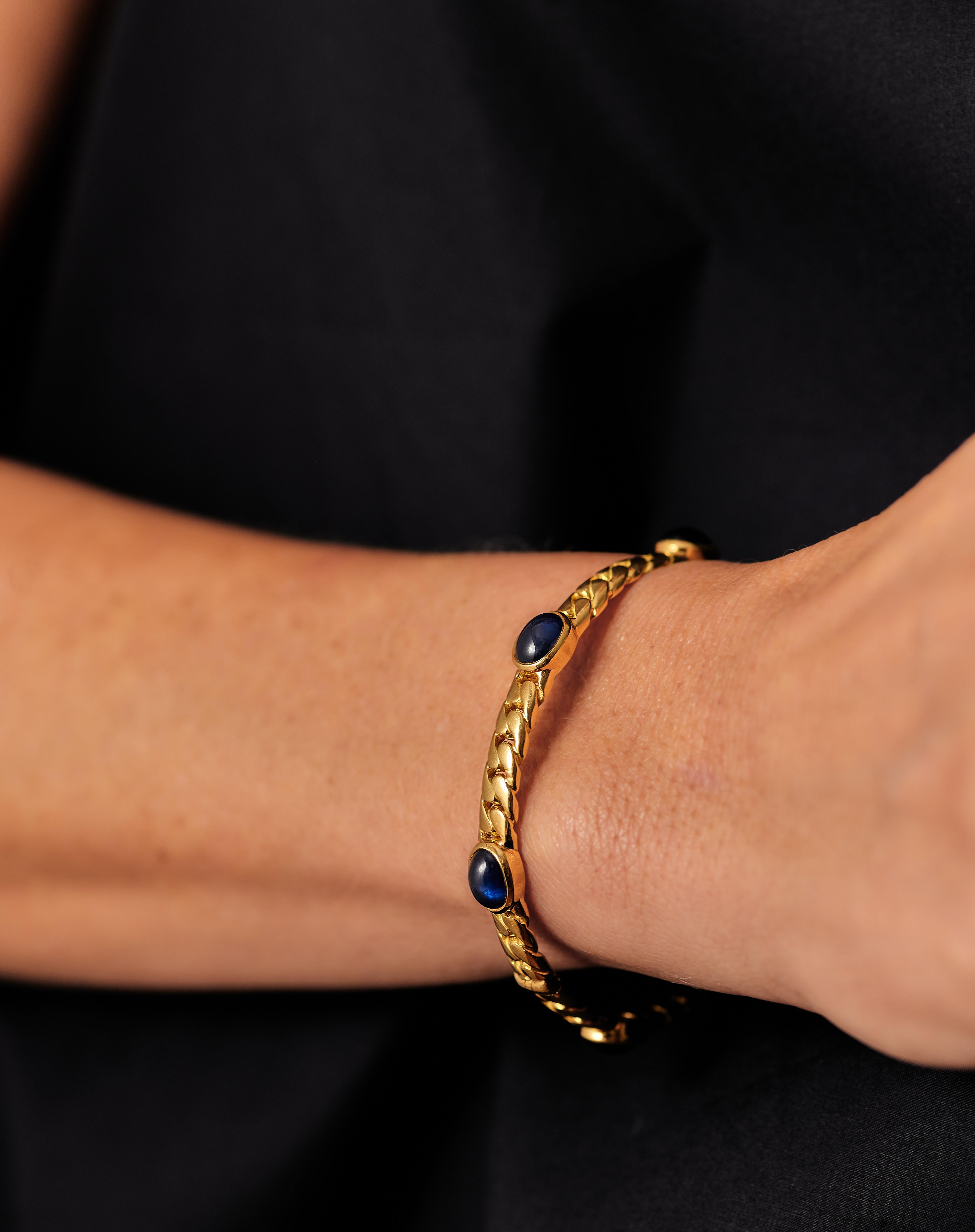 Moderno Bracciale A Link 18kt con zaffiro 10,37 carati degli anni '80 in vendita