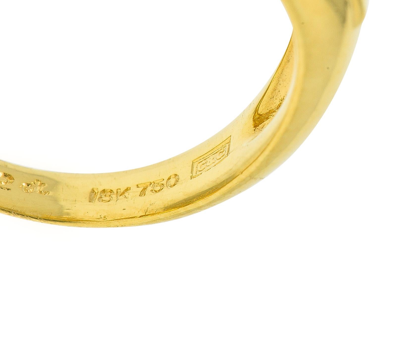 1980's 1.19 CTW Sapphire Diamond 18 Karat Yellow Gold Vintage Gemstone Ring For Sale 3