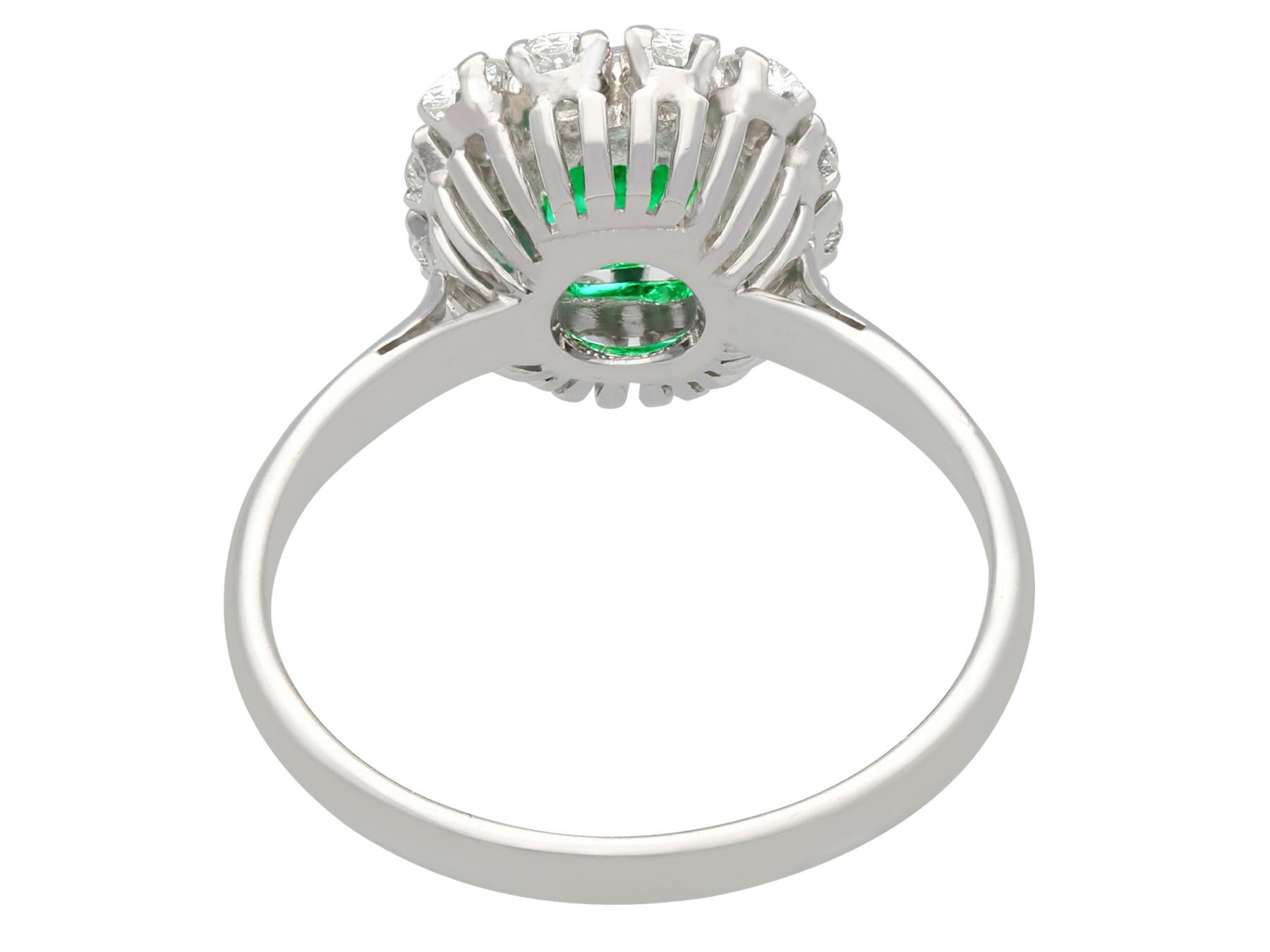 1980s 1.33 Carat Emerald and Diamond Gold Cluster Ring In Excellent Condition For Sale In Jesmond, Newcastle Upon Tyne