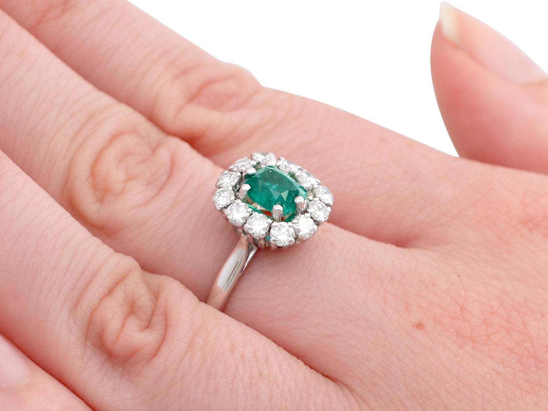 1980s 1.33 Carat Emerald and Diamond Gold Cluster Ring For Sale 2