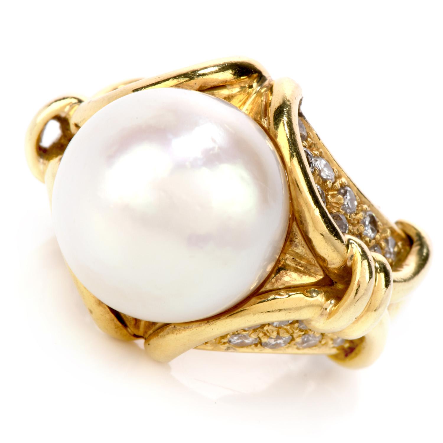 Round Cut 1980s Pearl Diamond 18 Karat Yellow Gold Cocktail Ring