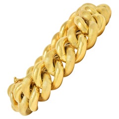 1980's 14 Karat Yellow Gold Textured Puffy Curb Link Vintage Bracelet