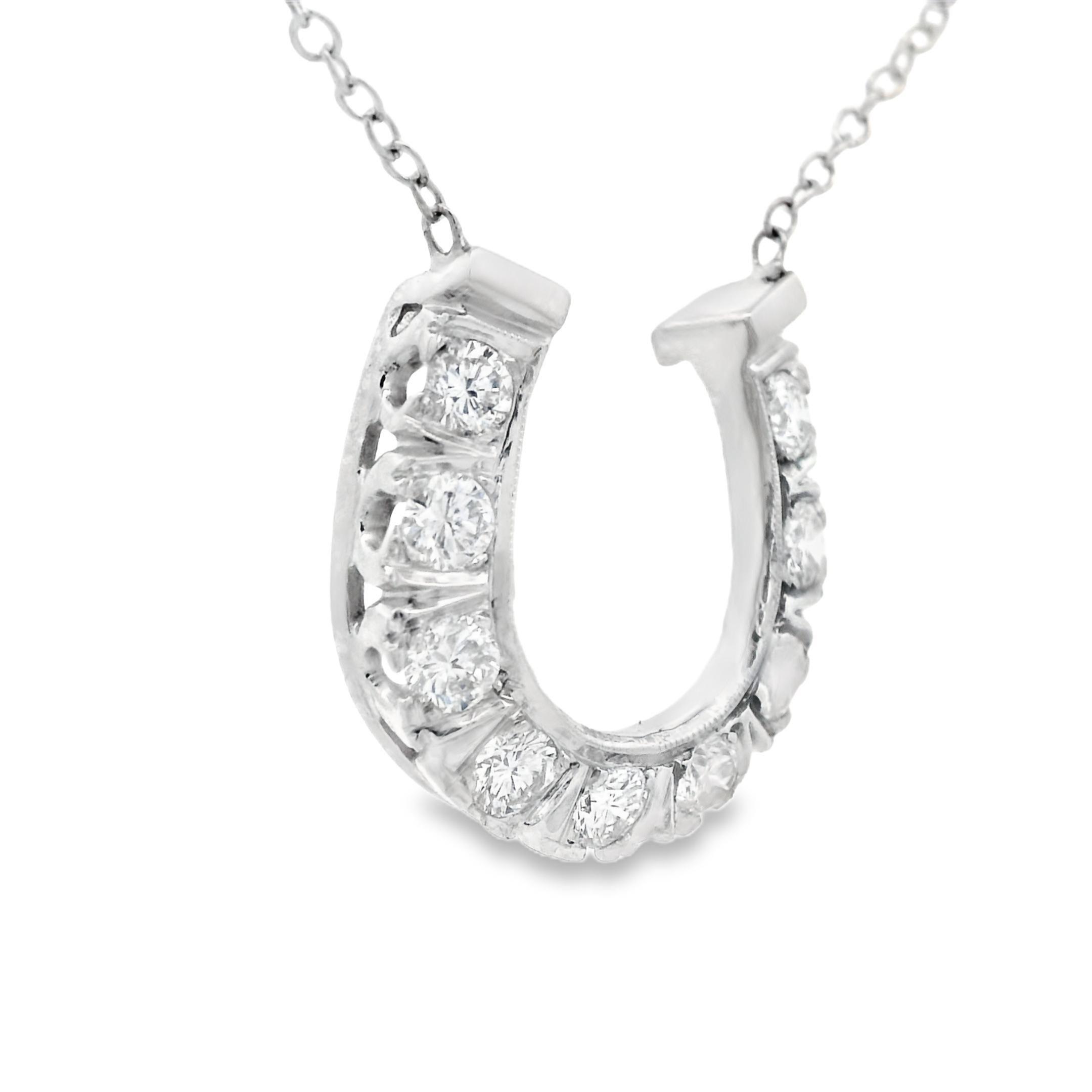 Taglio rotondo Collana a ferro di cavallo in oro bianco 14k e diamanti degli anni '80 con stima in vendita