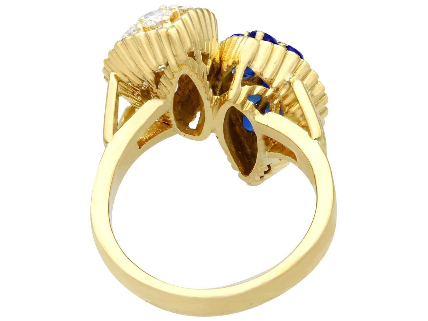 1980s 1.66 Carat Sapphire and 1.96 Carat Diamond Yellow Gold Twist Ring In Excellent Condition For Sale In Jesmond, Newcastle Upon Tyne