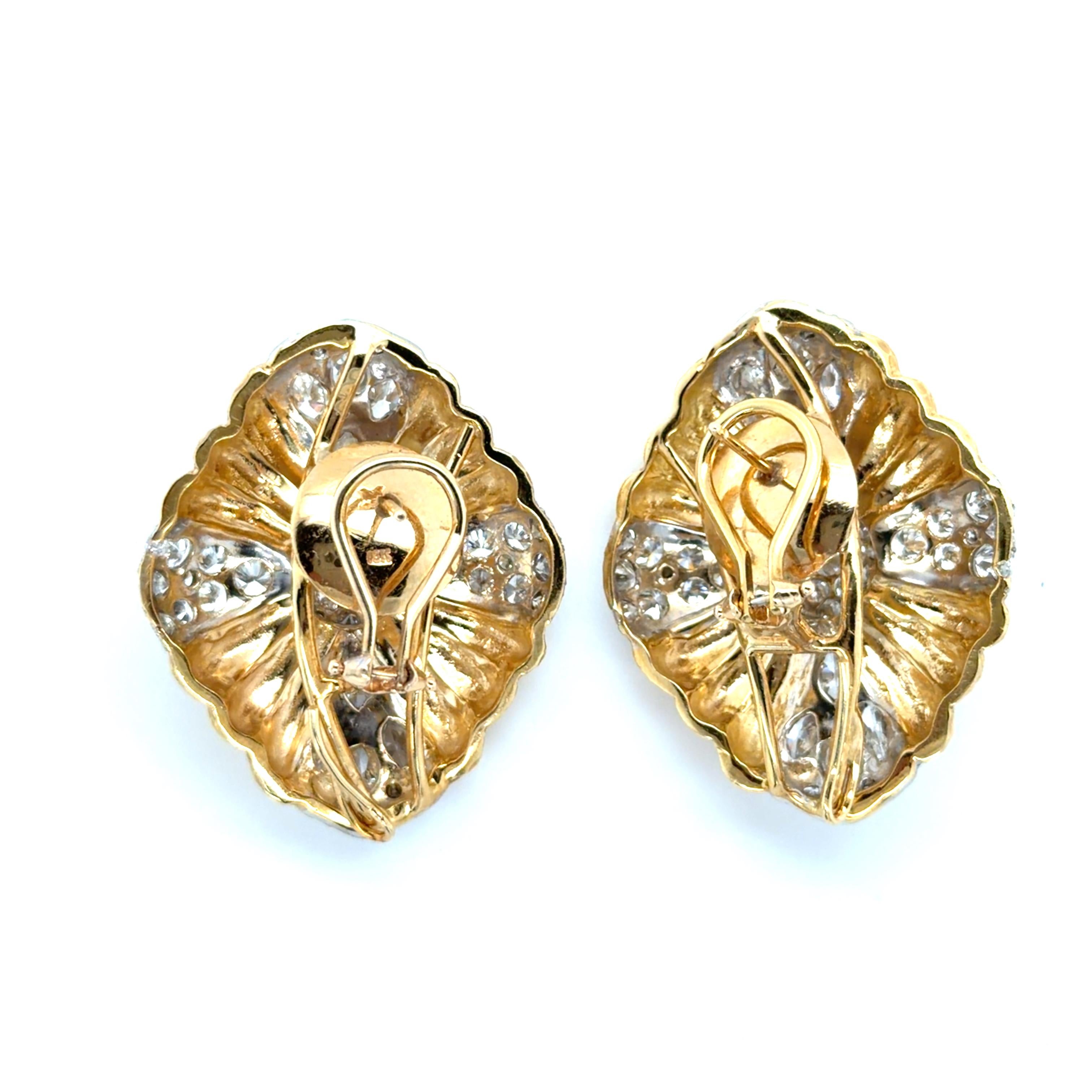 De las mujeres Pendientes de oro bicolor de 18 quilates y diamantes de los años 80 en venta