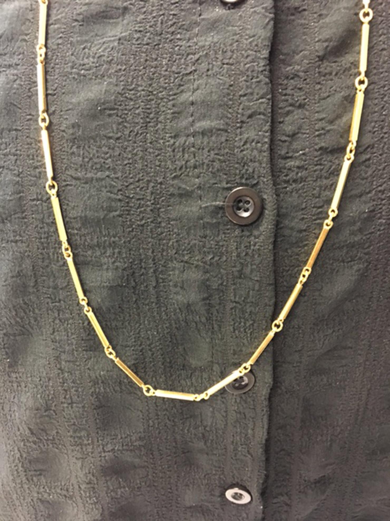 Long collier à maillons à barres en or 18 carats des années 1980 en vente 1