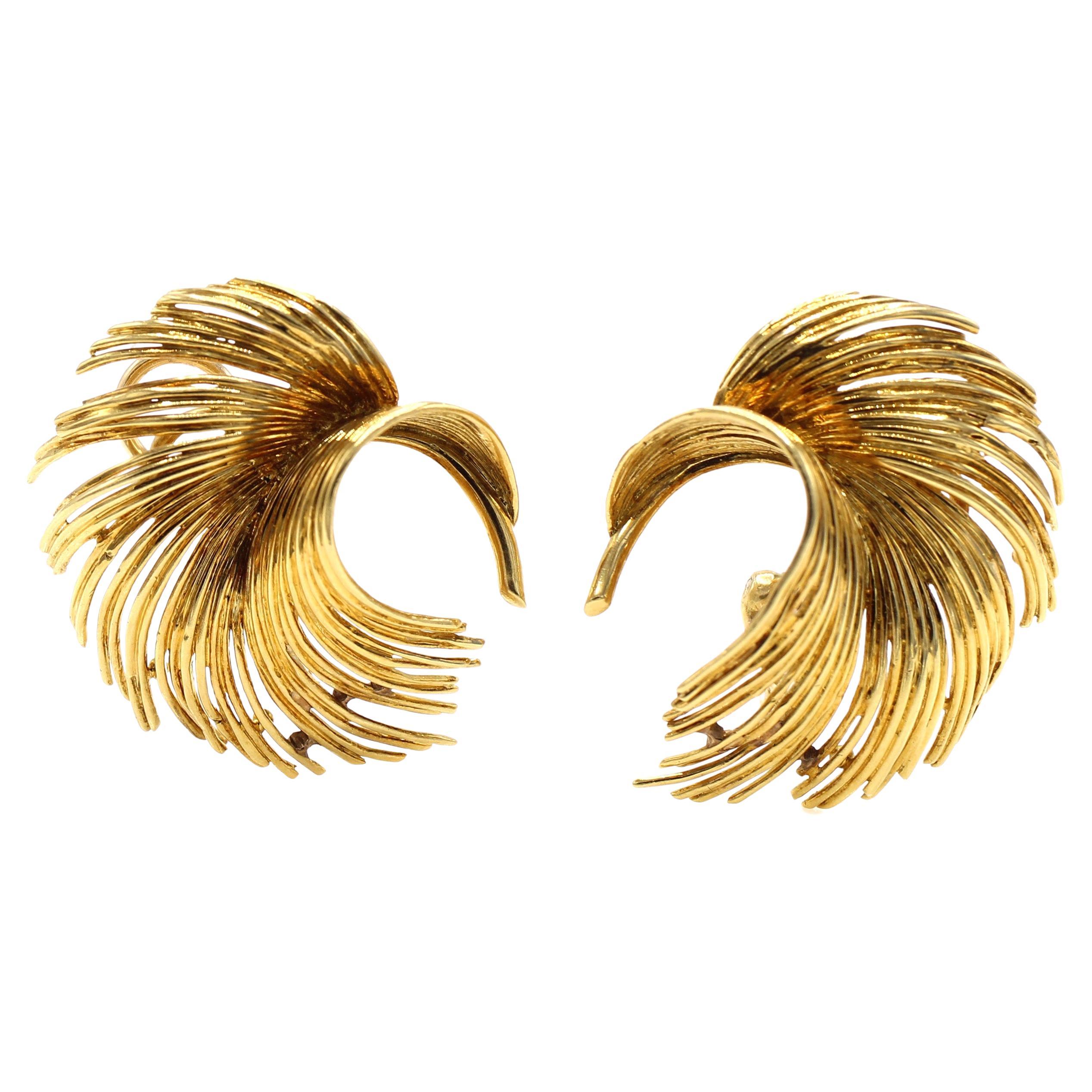 Clips d'oreille en or 18 carats des années 1980 en forme de plumes