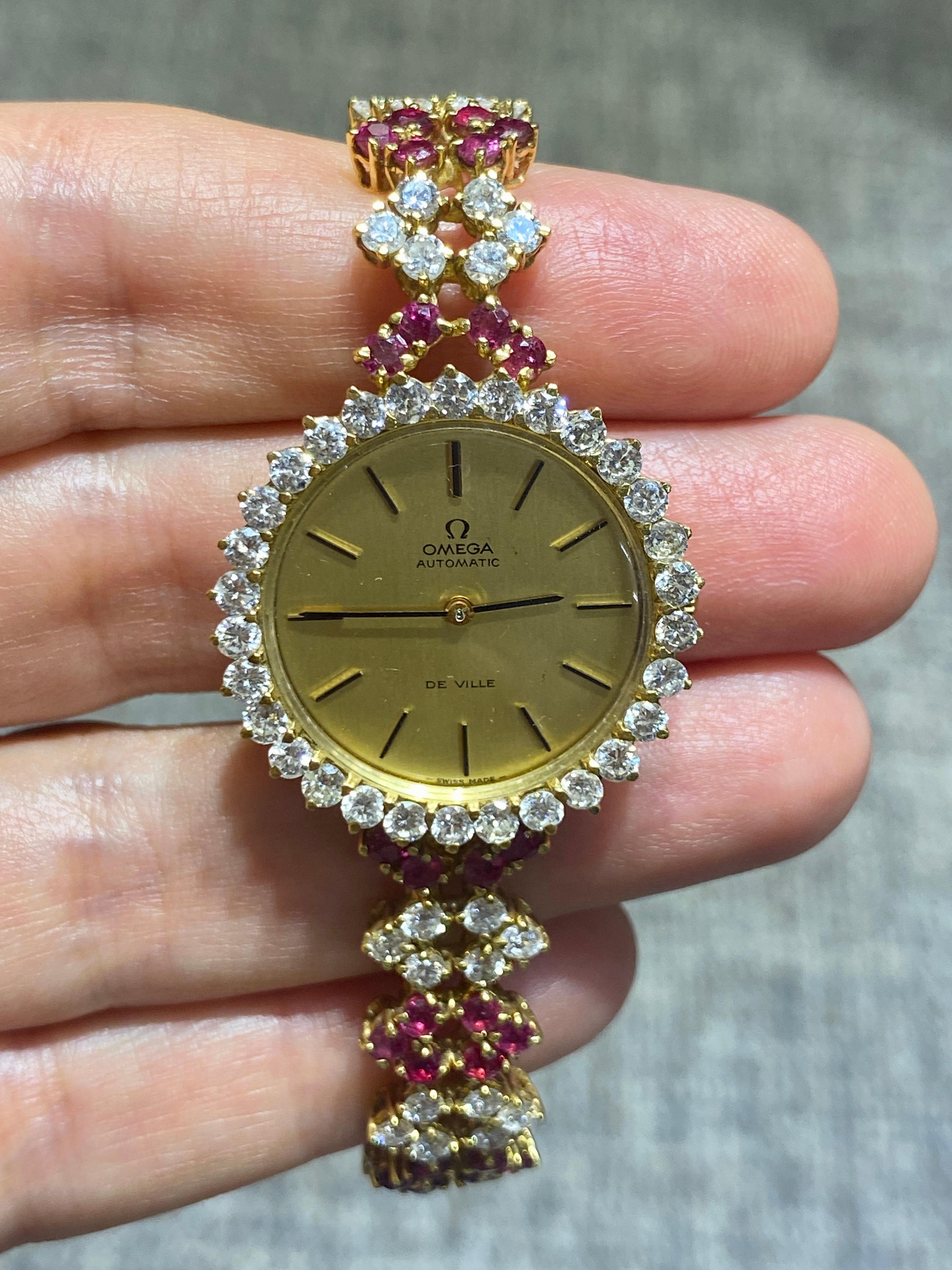 1980s 18k gold Omega watch adorned with diamonds and rubies In Good Condition For Sale In London, GB