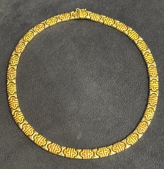 1980s Italian 18k Three-Color Gold Choker Necklace, 41cm Long