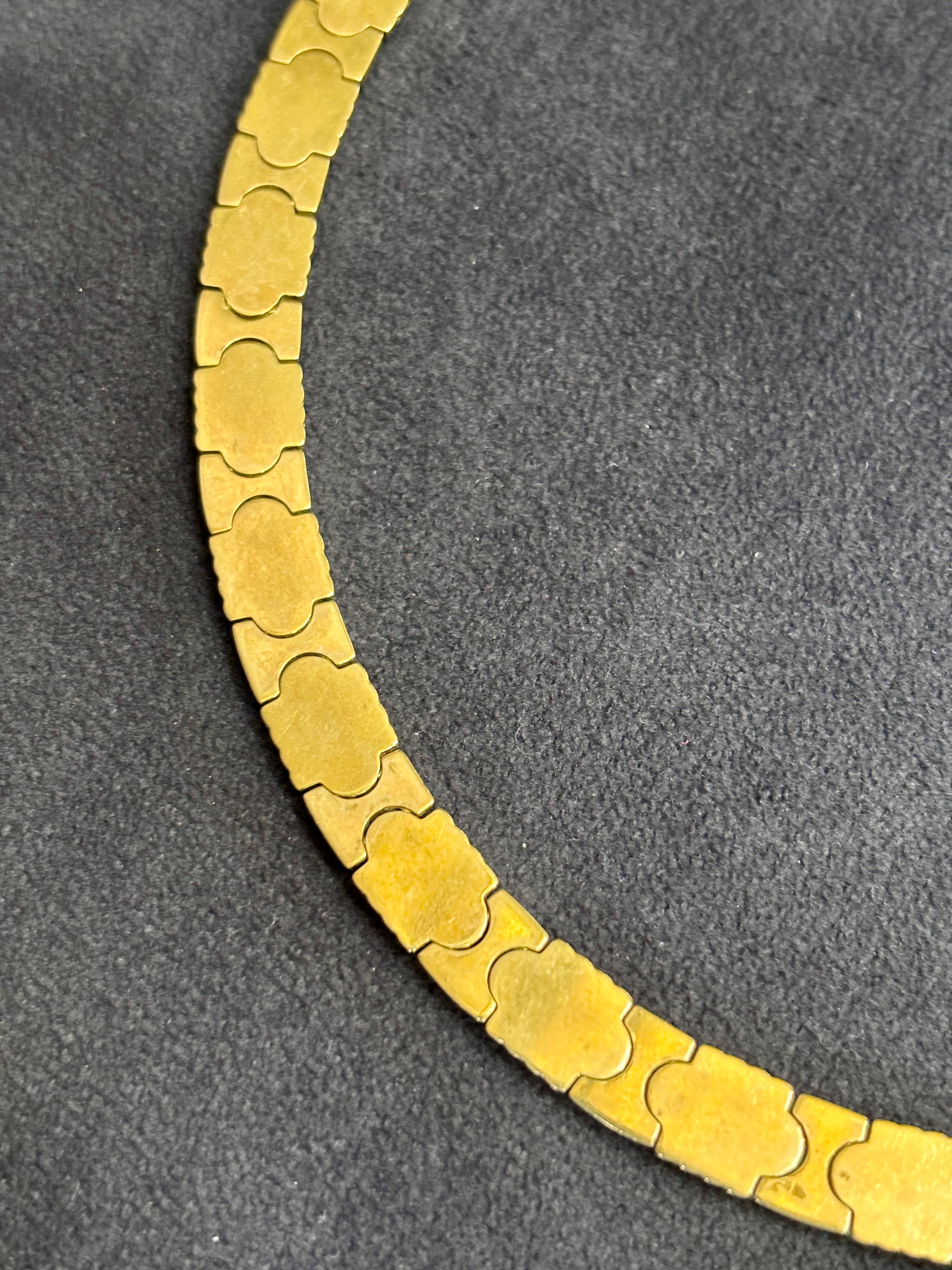 Girocollo in oro tricolore 18k degli anni '80 In condizioni buone in vendita a London, GB