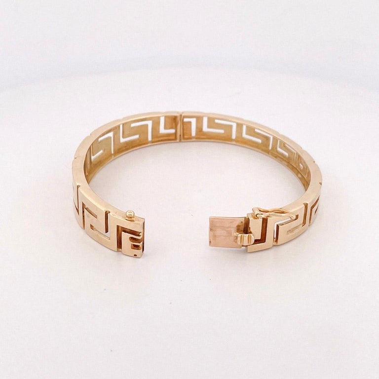 1980s 18k Yellow Gold Greek Key Bangle For Sale at 1stDibs