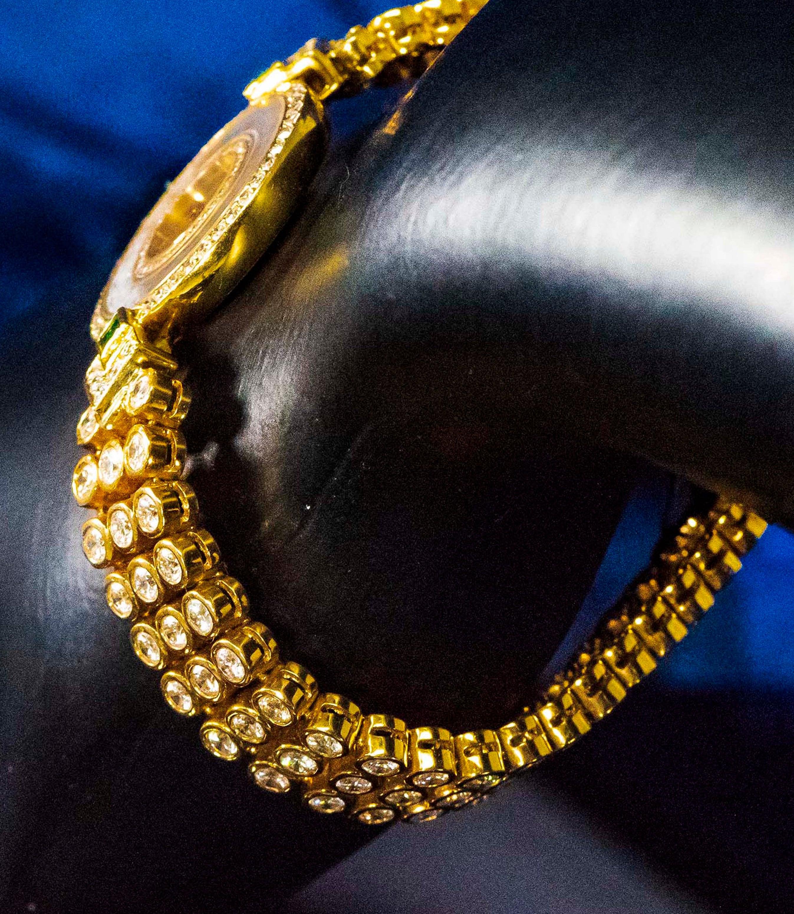 Women's or Men's 1980s-1990s Chopard Happy Diamond Emerald Approx 14 Carat Bracelet Watch