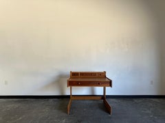 1980s/1990s Wooden Desk