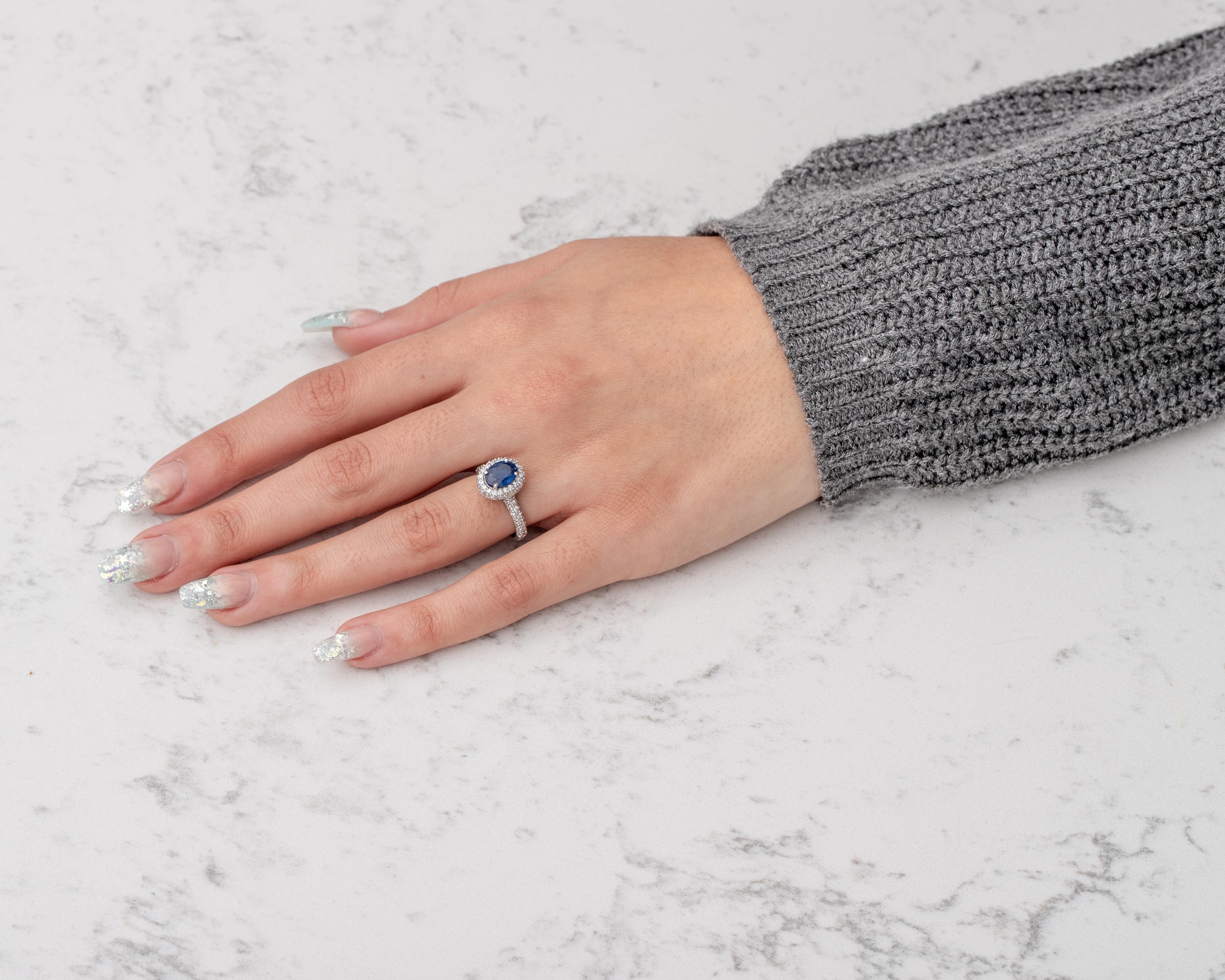 De las mujeres Anillo de diamantes y zafiros de 2 quilates totales en venta