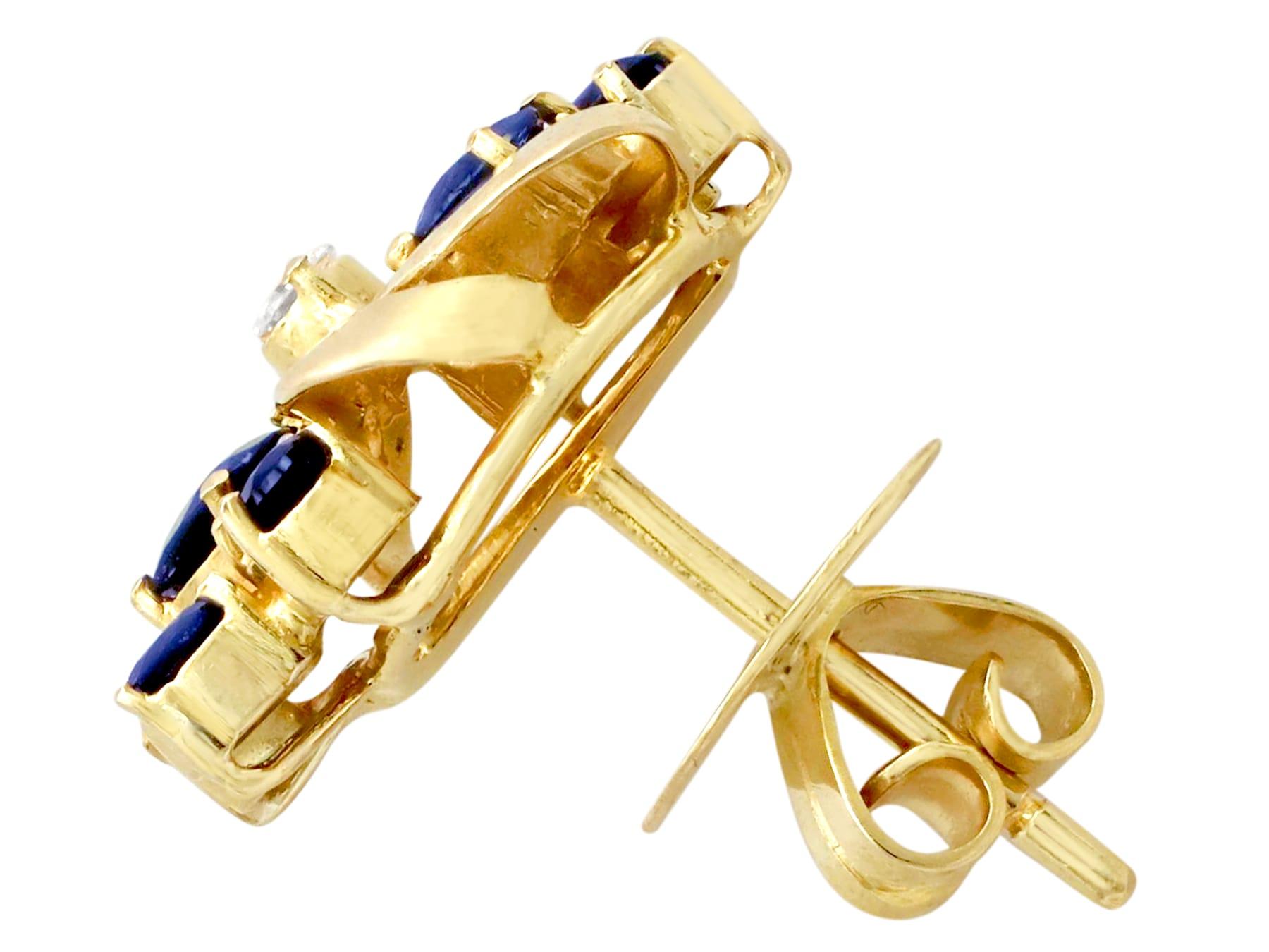 1980s 2.25 Carat Sapphire and Diamond Yellow Gold Stud Earrings For Sale 1