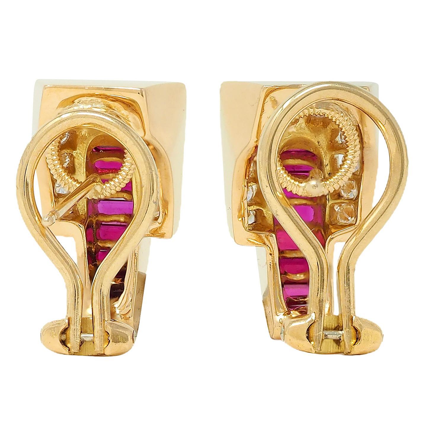 1980er Jahre J-Hoop-Ohrringe, 2,30 Karat Rubin Diamant 18 Karat Gelbgold Vintage (Gemischter Schliff) im Angebot