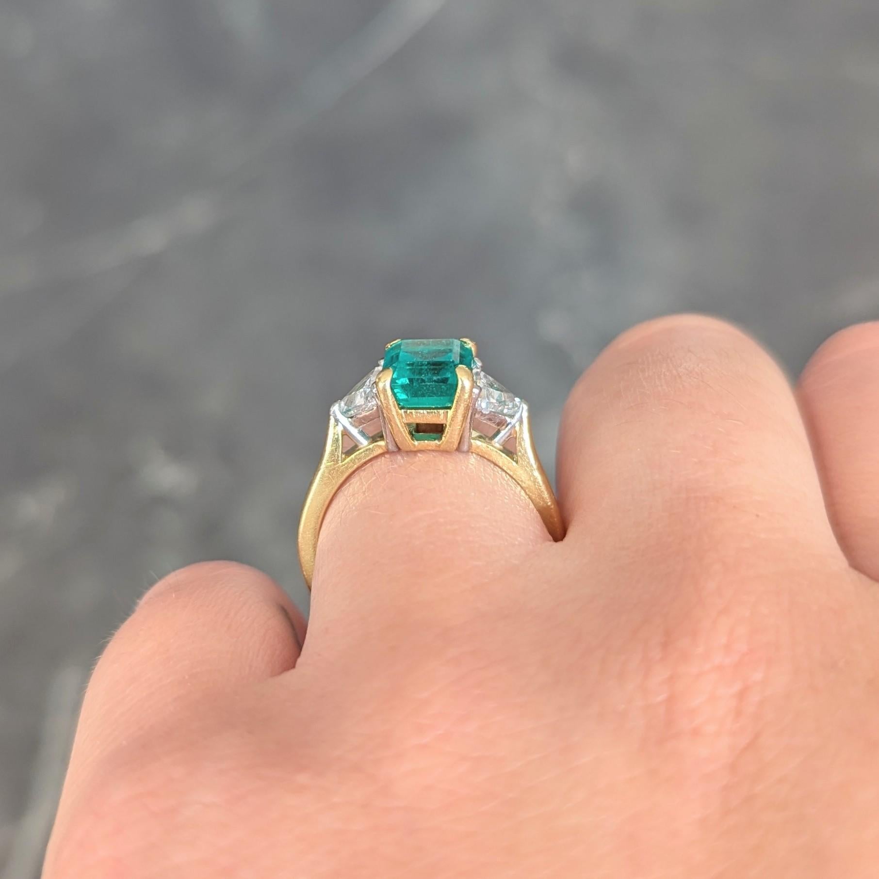 1980's 2.67 CTW Colombian Emerald Diamond Platinum 18K Gold Vintage Ring GIA 9