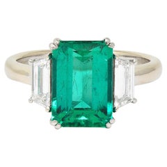 1980's 3.51 CTW Diamante Esmeralda Colombiana Platino 18K  Anillo de oro blanco AGL