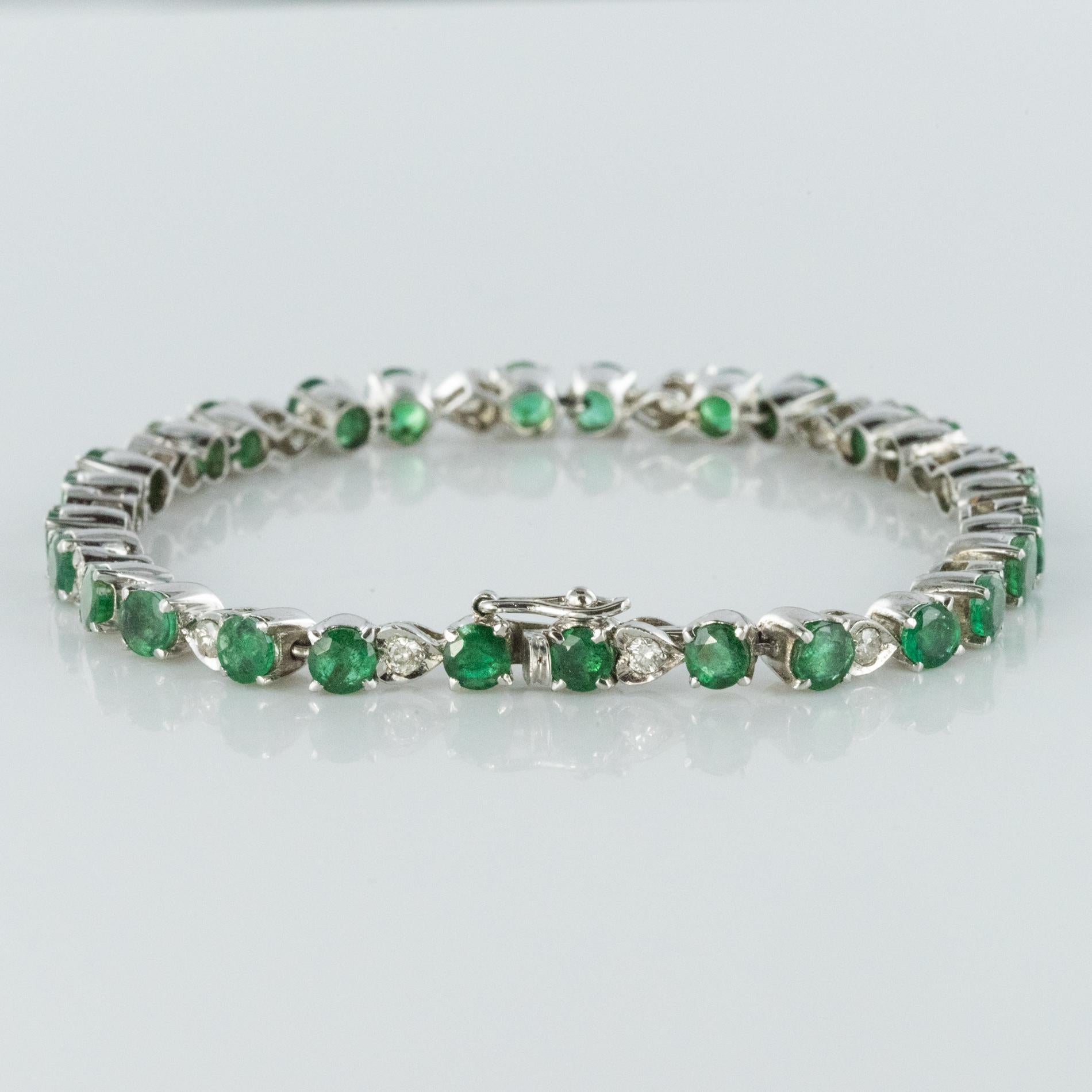 1980s 5.90 Carat Emerald Diamond Silver Tennis Bracelet 6