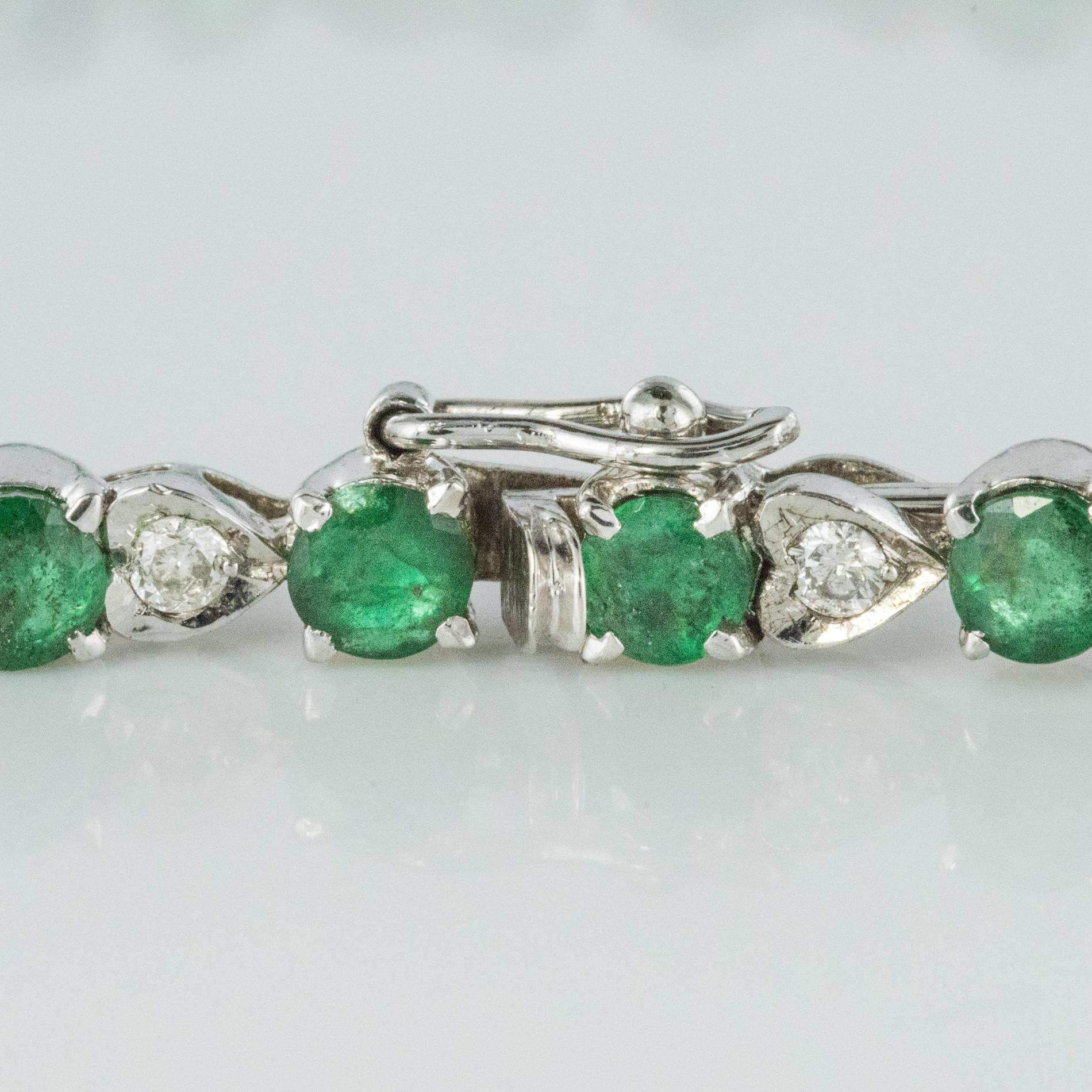 1980s 5.90 Carat Emerald Diamond Silver Tennis Bracelet 9