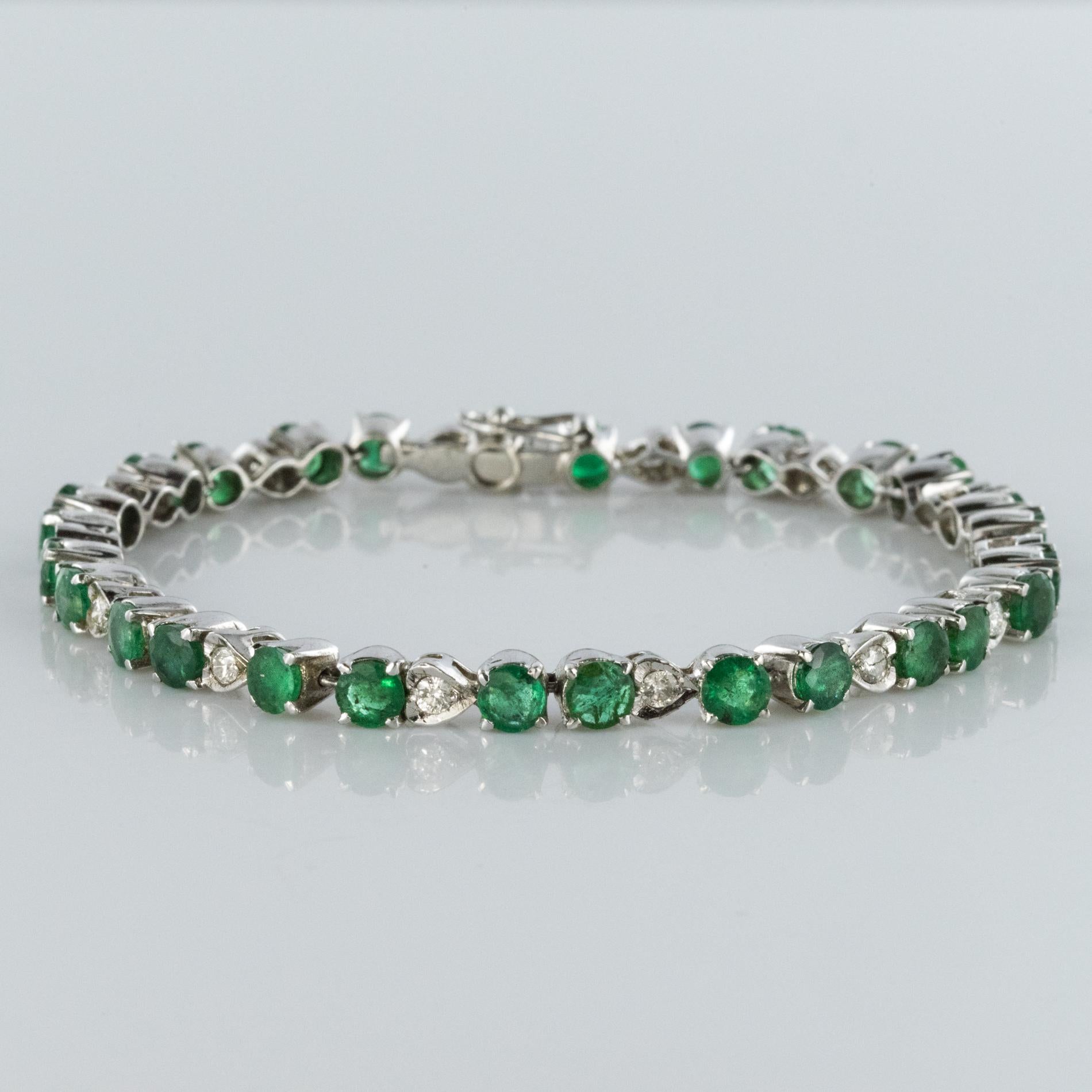 Women's 1980s 5.90 Carat Emerald Diamond Silver Tennis Bracelet