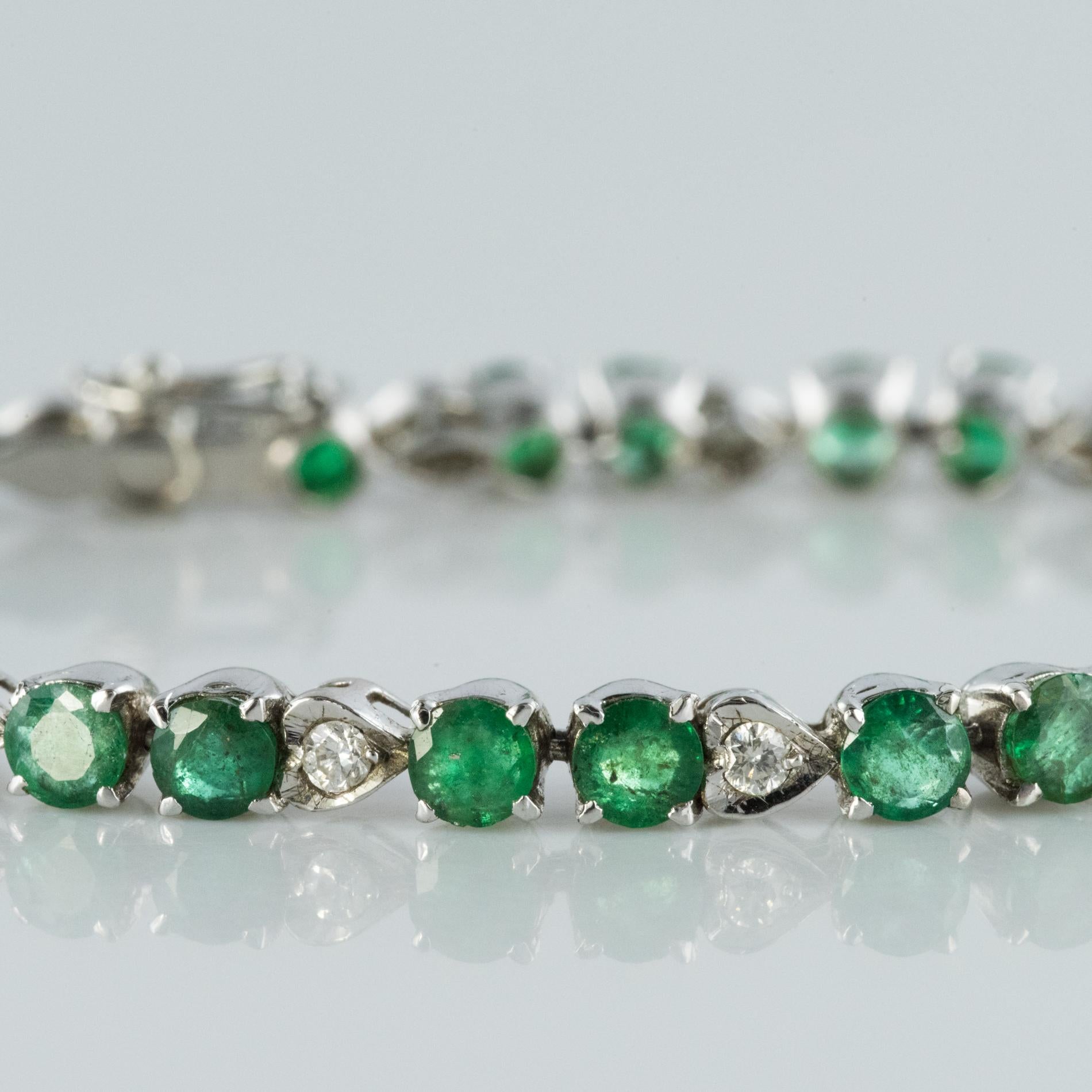 1980s 5.90 Carat Emerald Diamond Silver Tennis Bracelet 3