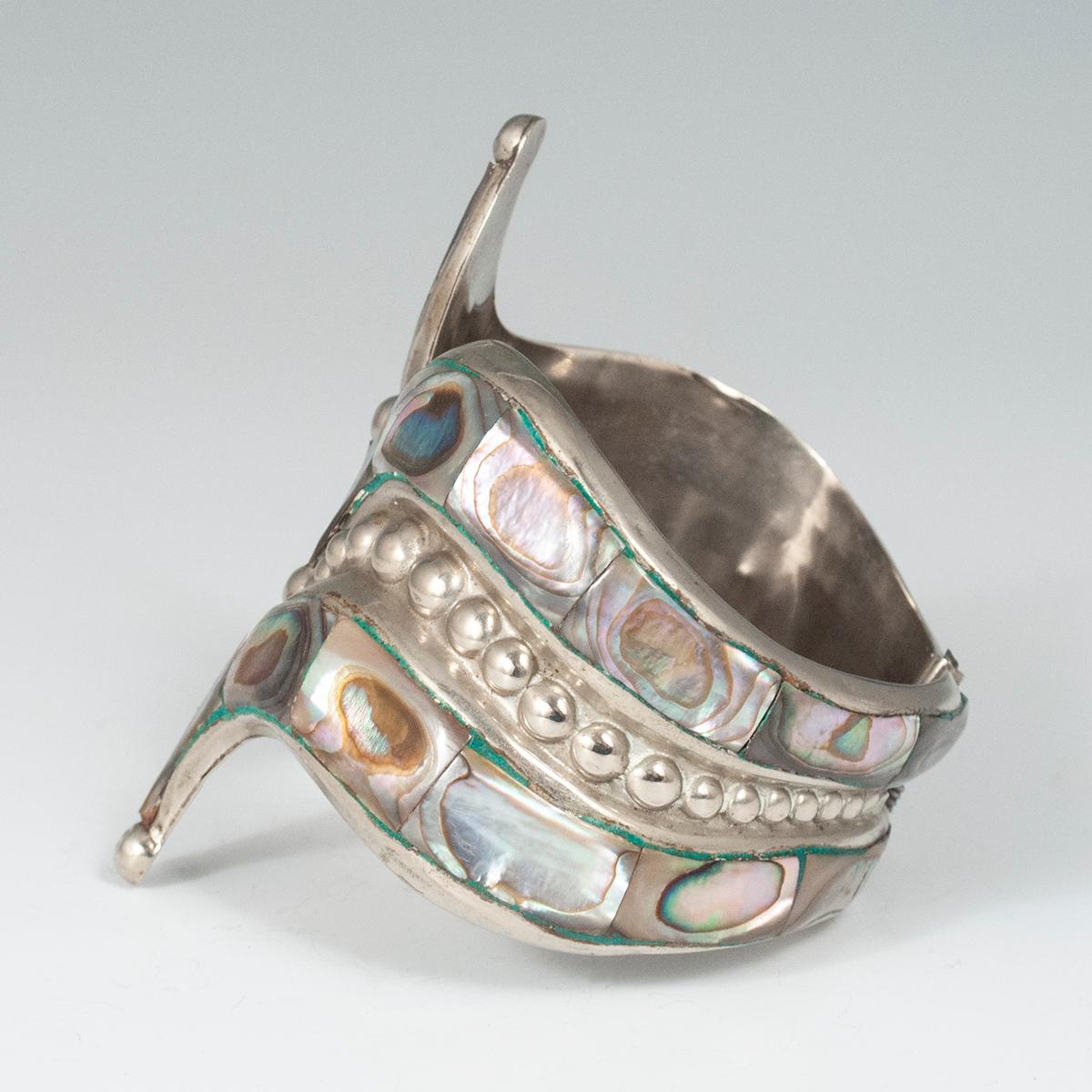 Hand-Crafted 1980s Abalone and Silver Clamper Bracelet, Taxco, Mexico
