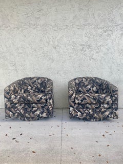 1980s Abstract Barrel Swivel Chairs Attributed to Milo Baughman - Set of 2
