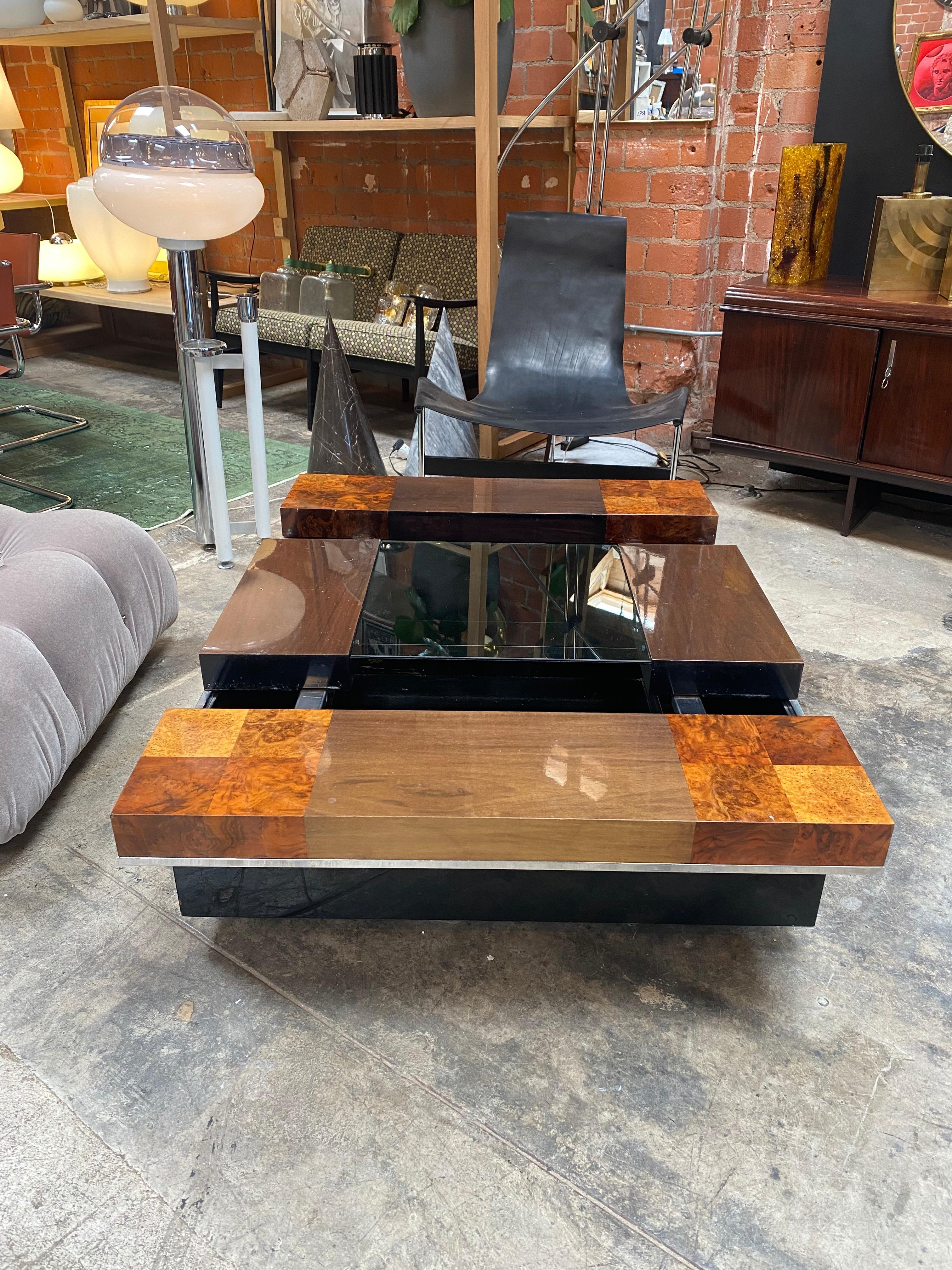 1980s Adjustable Mid- Century Italian Coffee Table In Good Condition In Los Angeles, CA