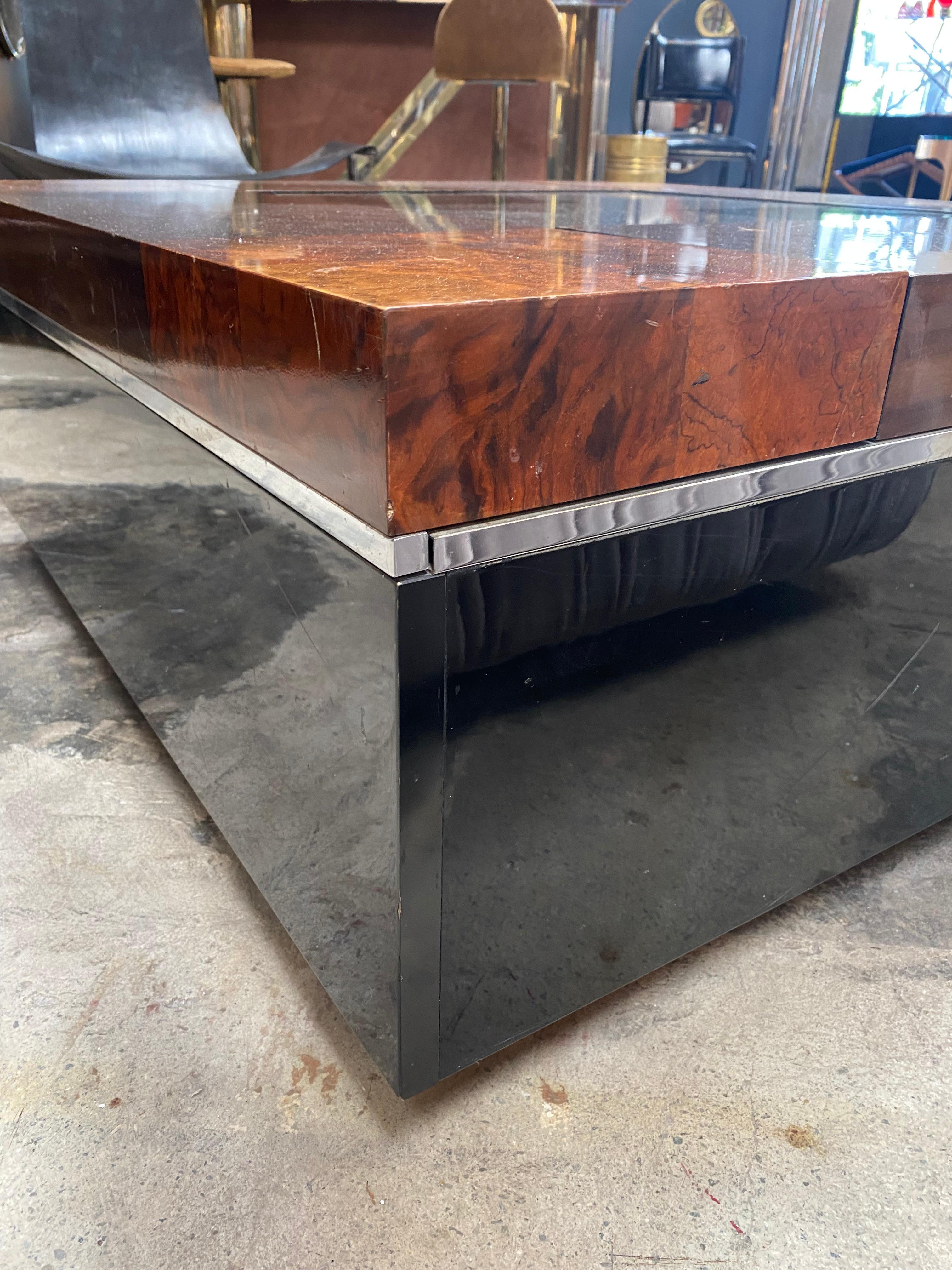 Glass 1980s Adjustable Mid- Century Italian Coffee Table