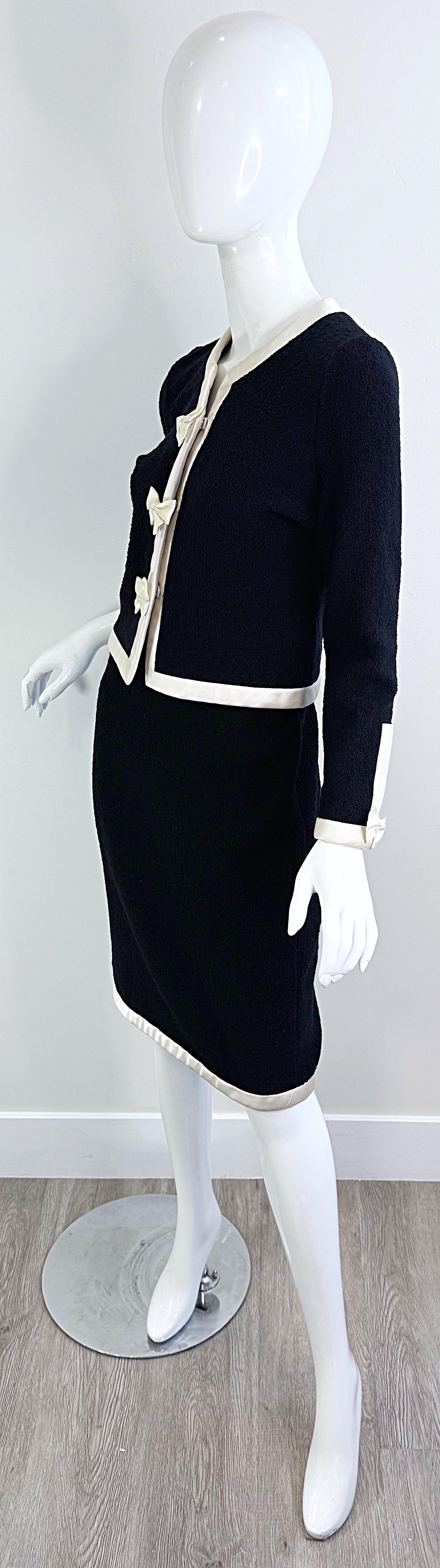 1980s Adolfo for Saks 5th Avenue Black and White Vintage 80s Skirt Suit Bows For Sale 7