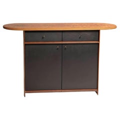 Credenza anni '80 Afra & Tobia Scarpa in pelle nera e legno di noce, 140x53cm