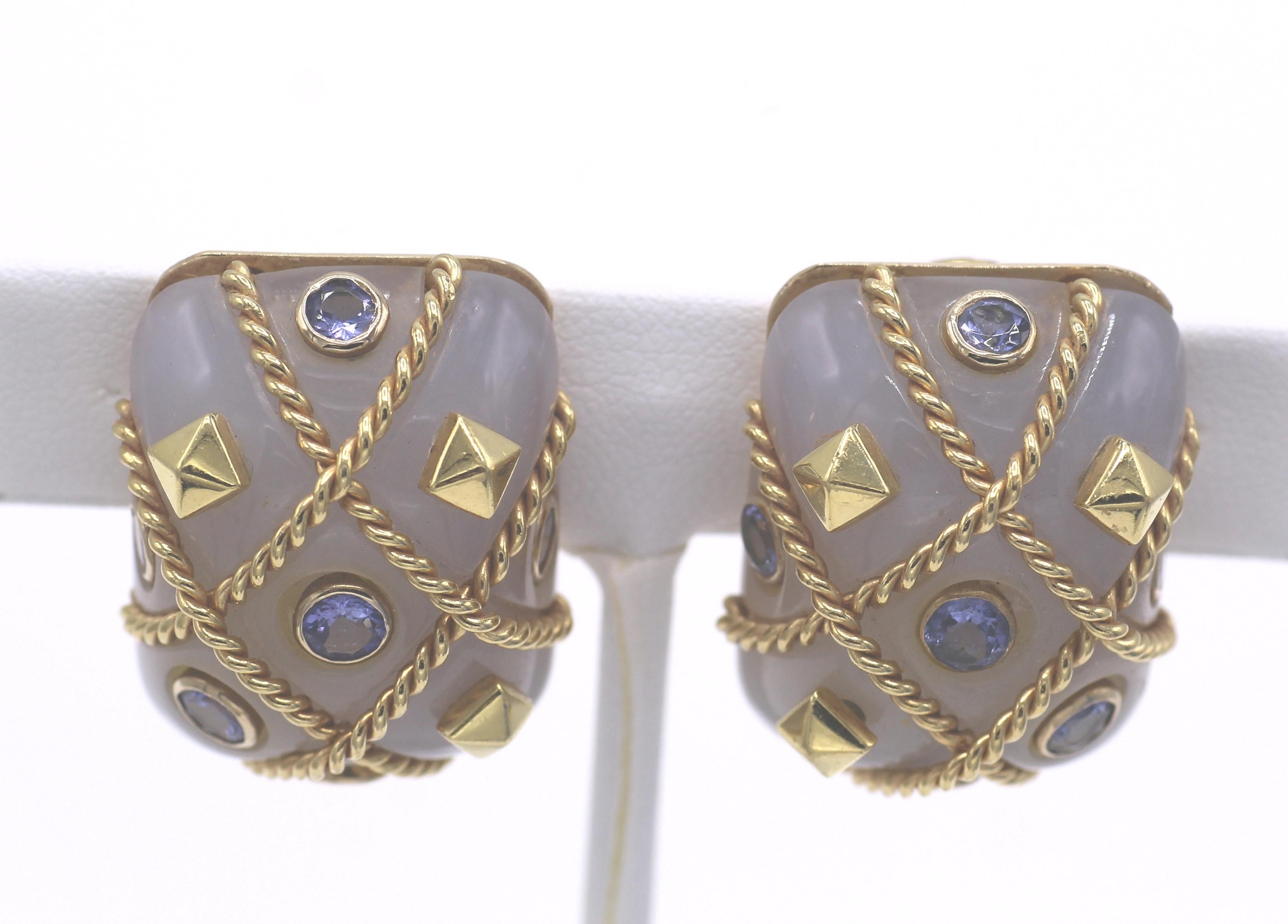 Mixed Cut 1980s Agate Sapphire 18 Karat Gold Cage Ear Clips For Sale